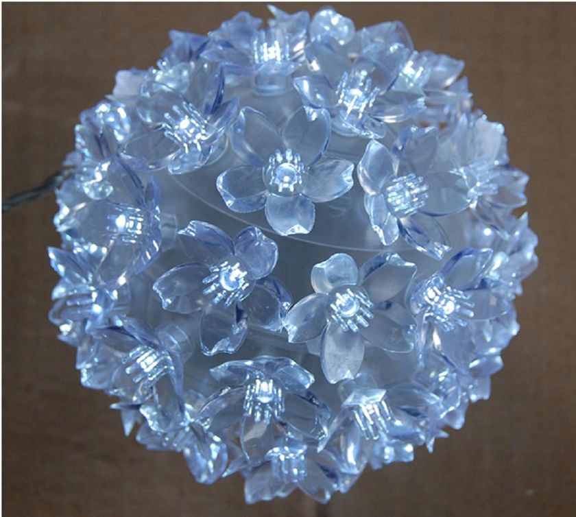 ŚWIECĄCA KULA 50 LED TP254 8 cm EAN (GTIN) 5900883887420