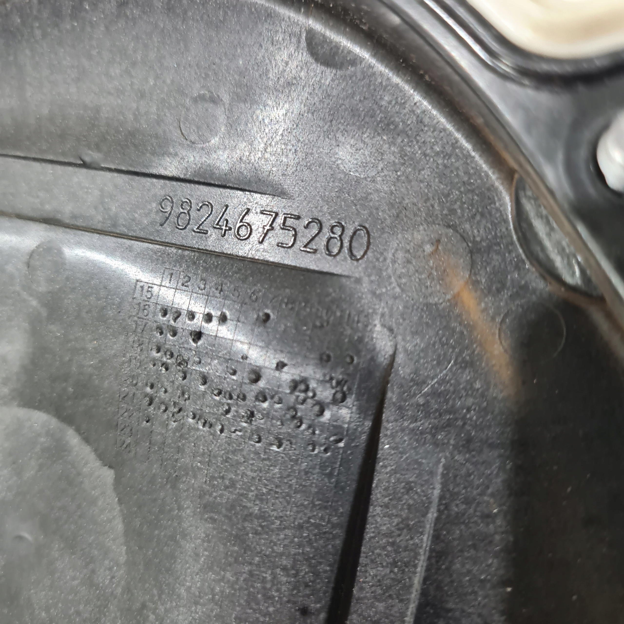 obal RORZADU FORD 1.5 TDCI 9824675280