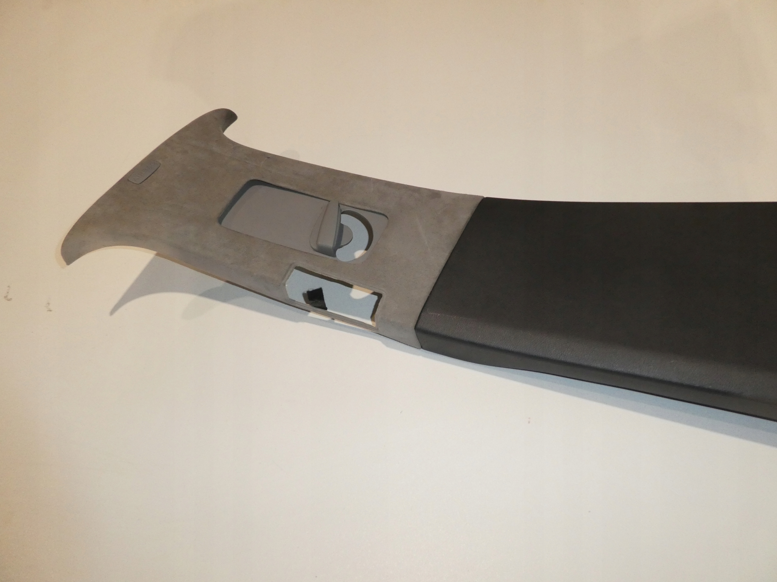 cover SLUPKA B left PORSCHE CAYENNE and 7L5867239