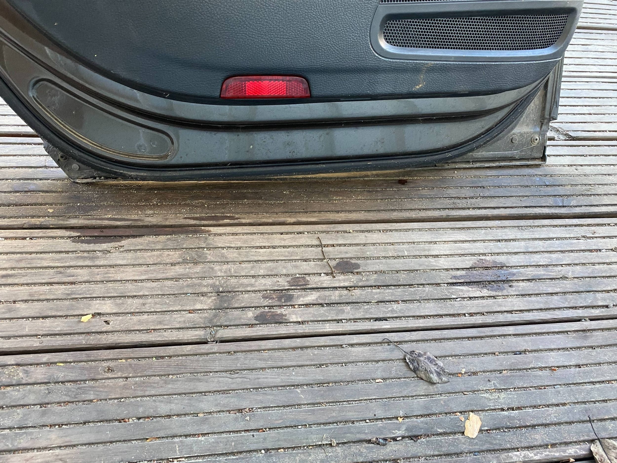 VW PASSAT B7 KOMBI complete door left rear part rear. BRAZ