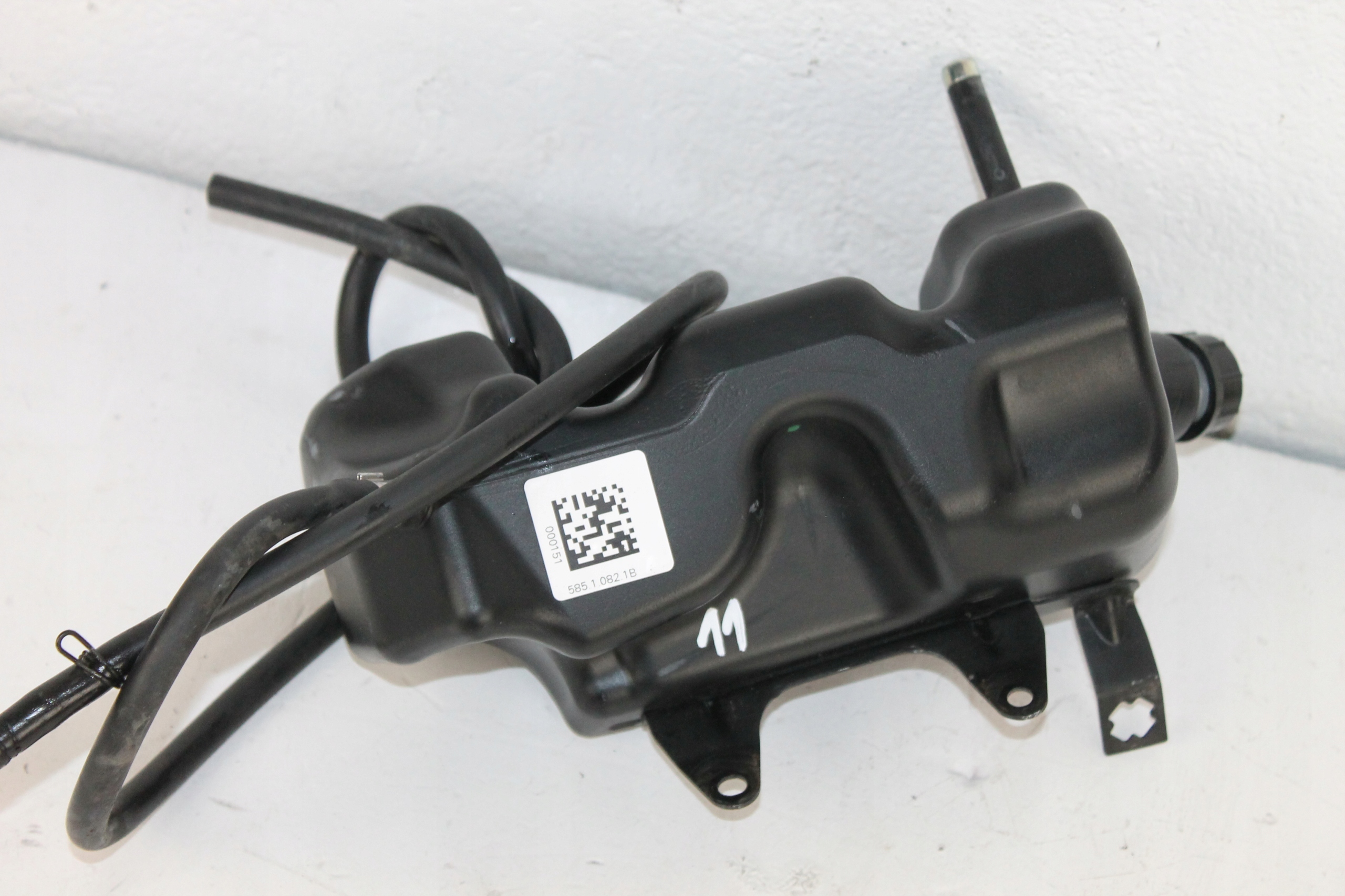 DUCATI HYPERMOTARD 821 13 ZBIORNICZEK WYROWNAWCZY