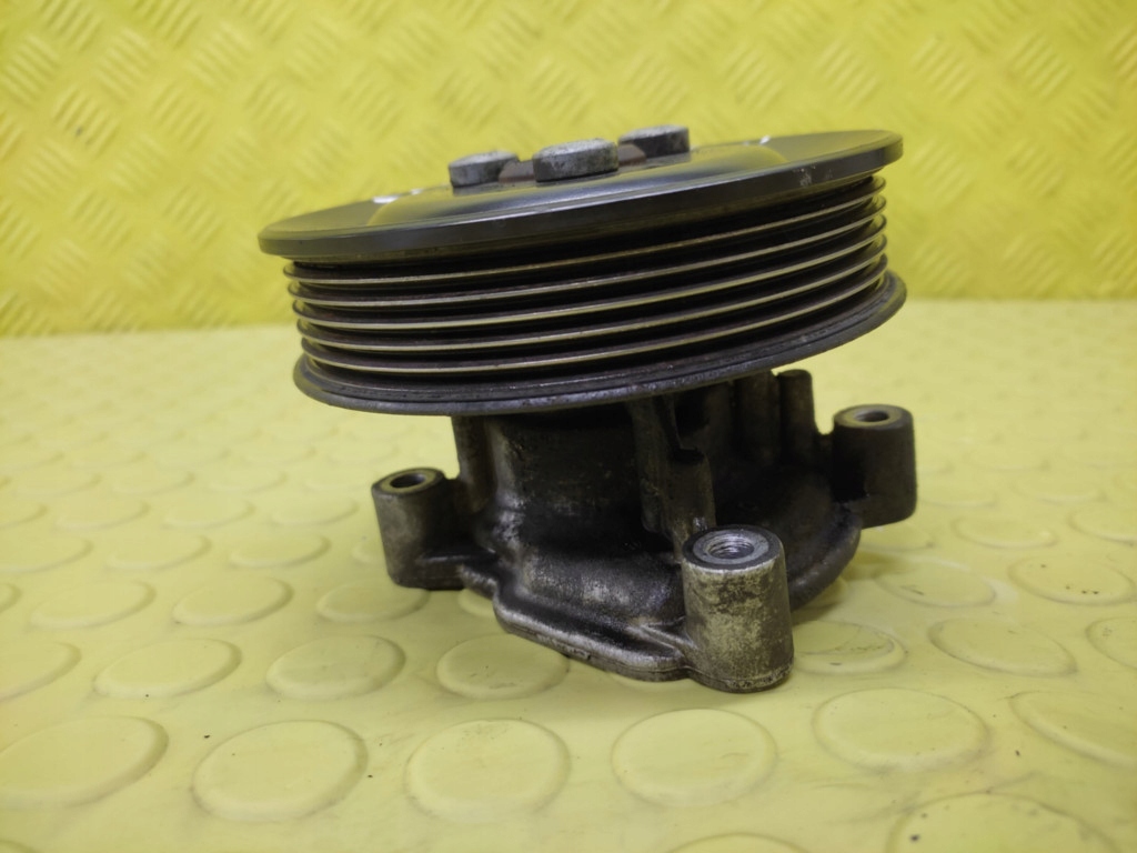 VW TOURAN and 1.6 FSI water pump
