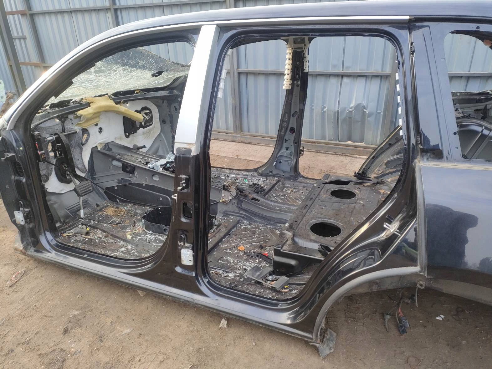 threshold left + pillar central PORSCHE CAYENNE and