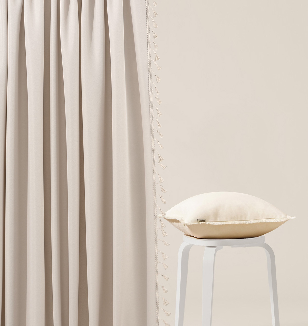 ZASŁONA LARA 140X150 TAŚMA J. BEŻ Stan opakowania oryginalne