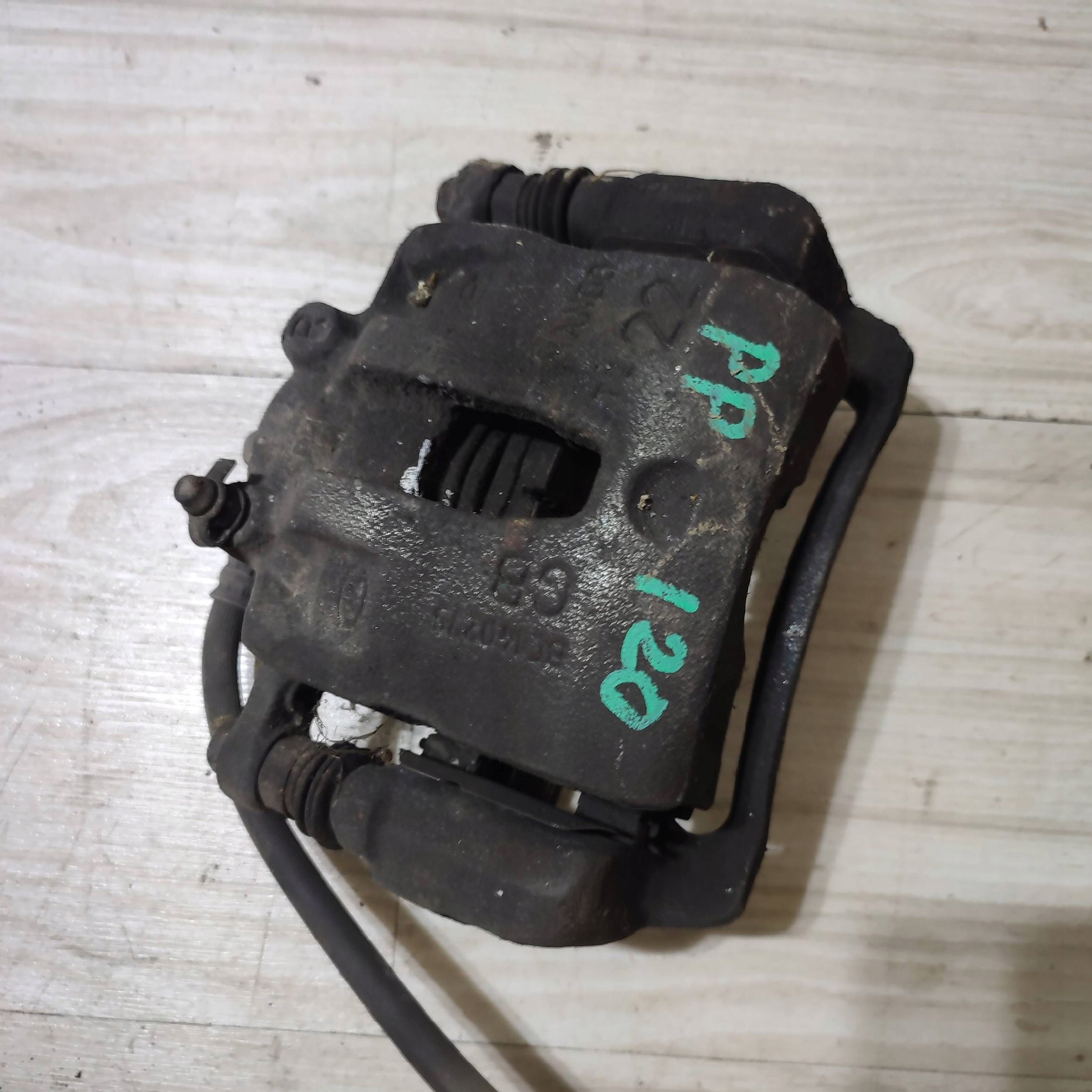 caliper brake front front right Hyundai i20 (GB IB) LP120