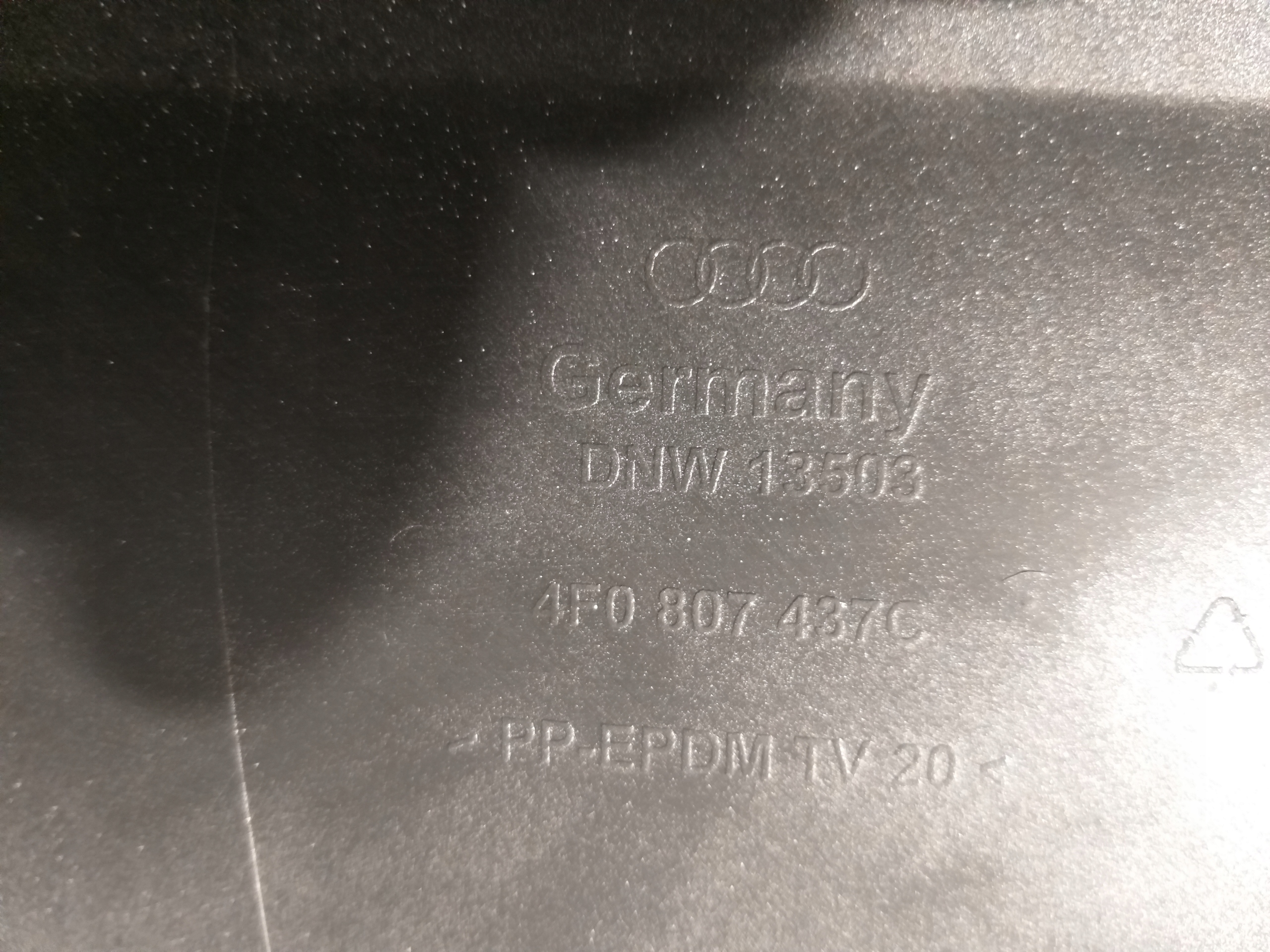 bumper front 4F0807437C Audi A6 C6 04-08