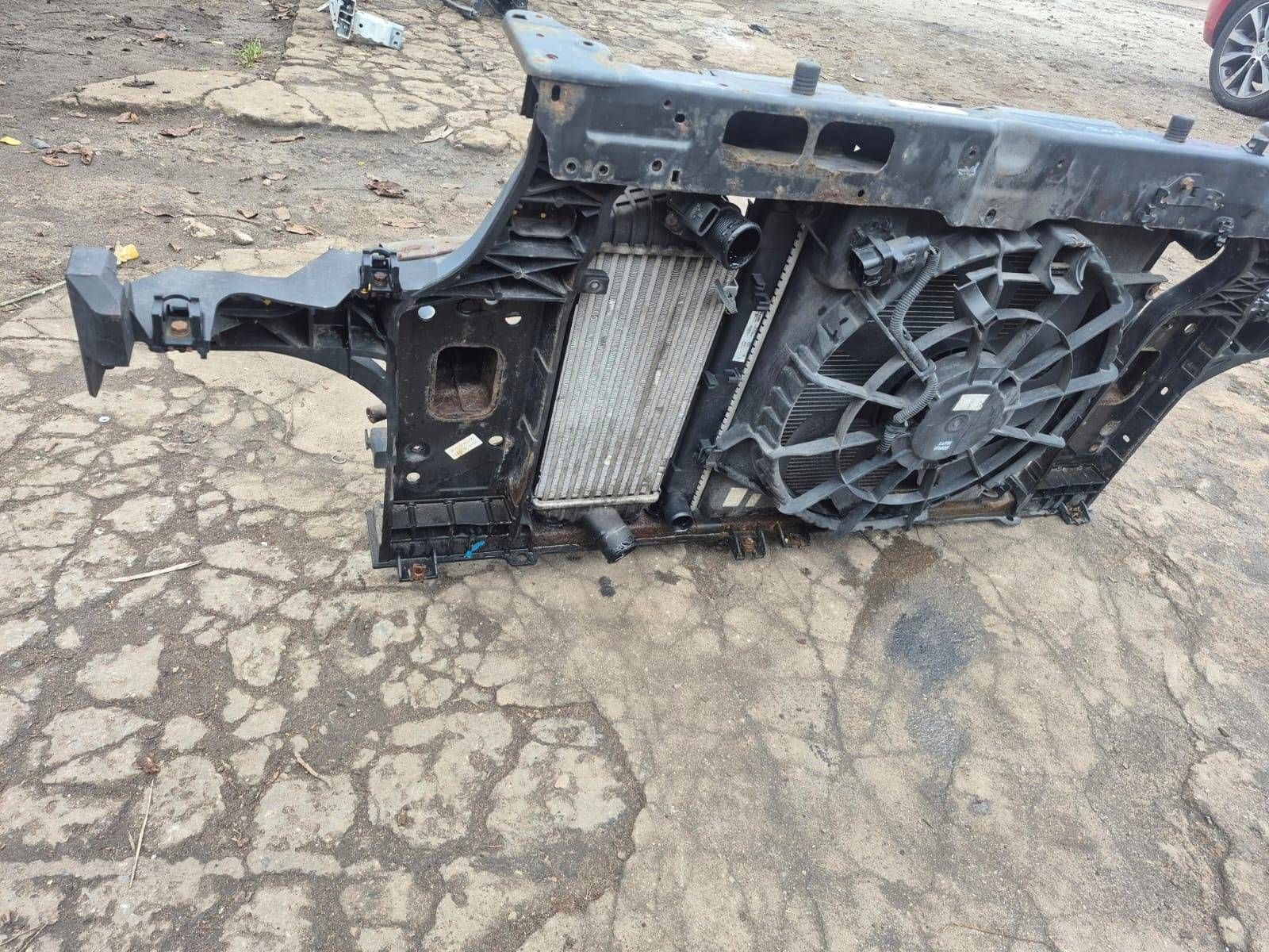 KIA CARENS IV 1.7 CRDI support panel for radiators water cooler sider KOMPLET 2013
