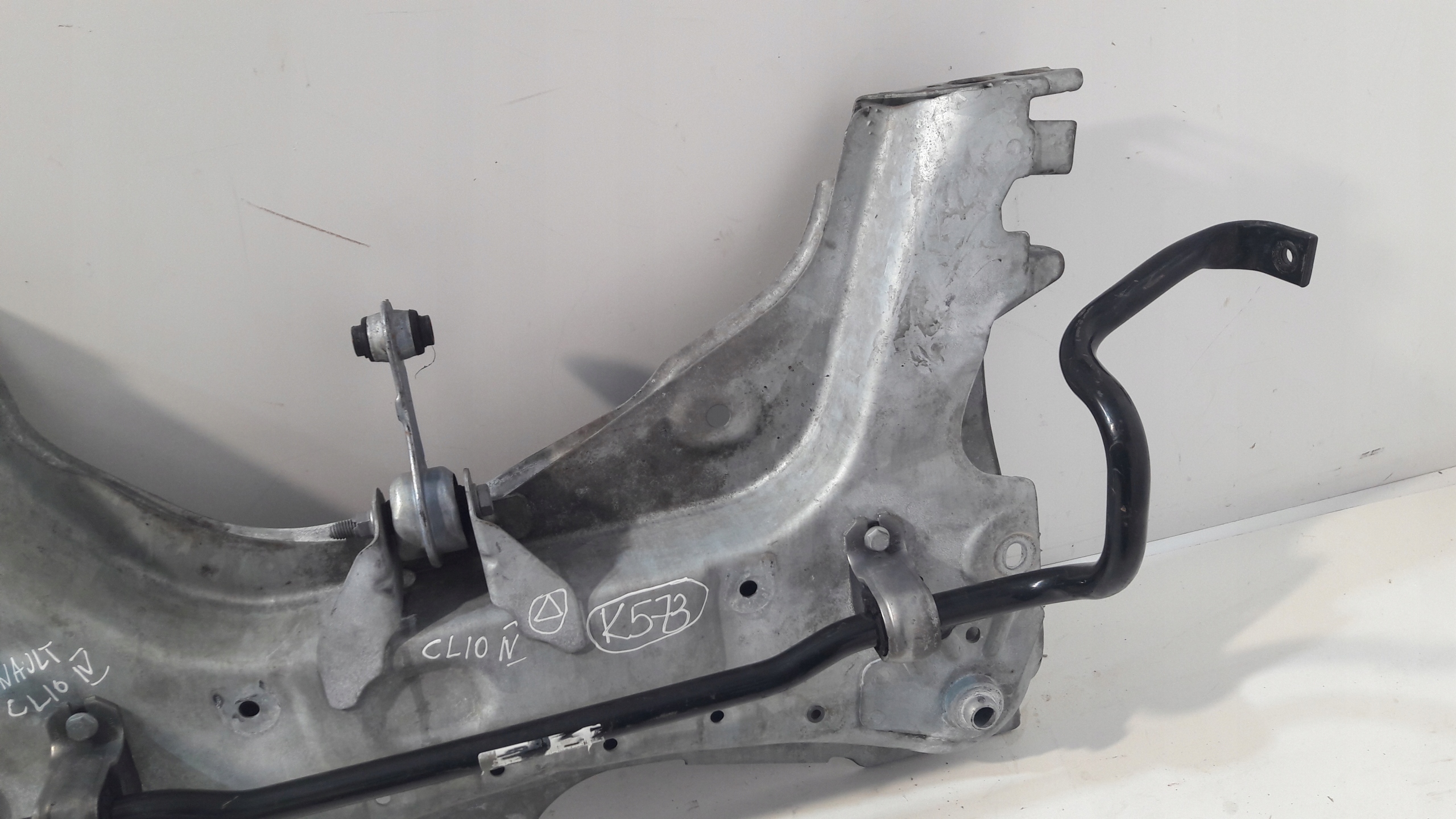 RENAULT CLIO IV axle beam front subframe front
