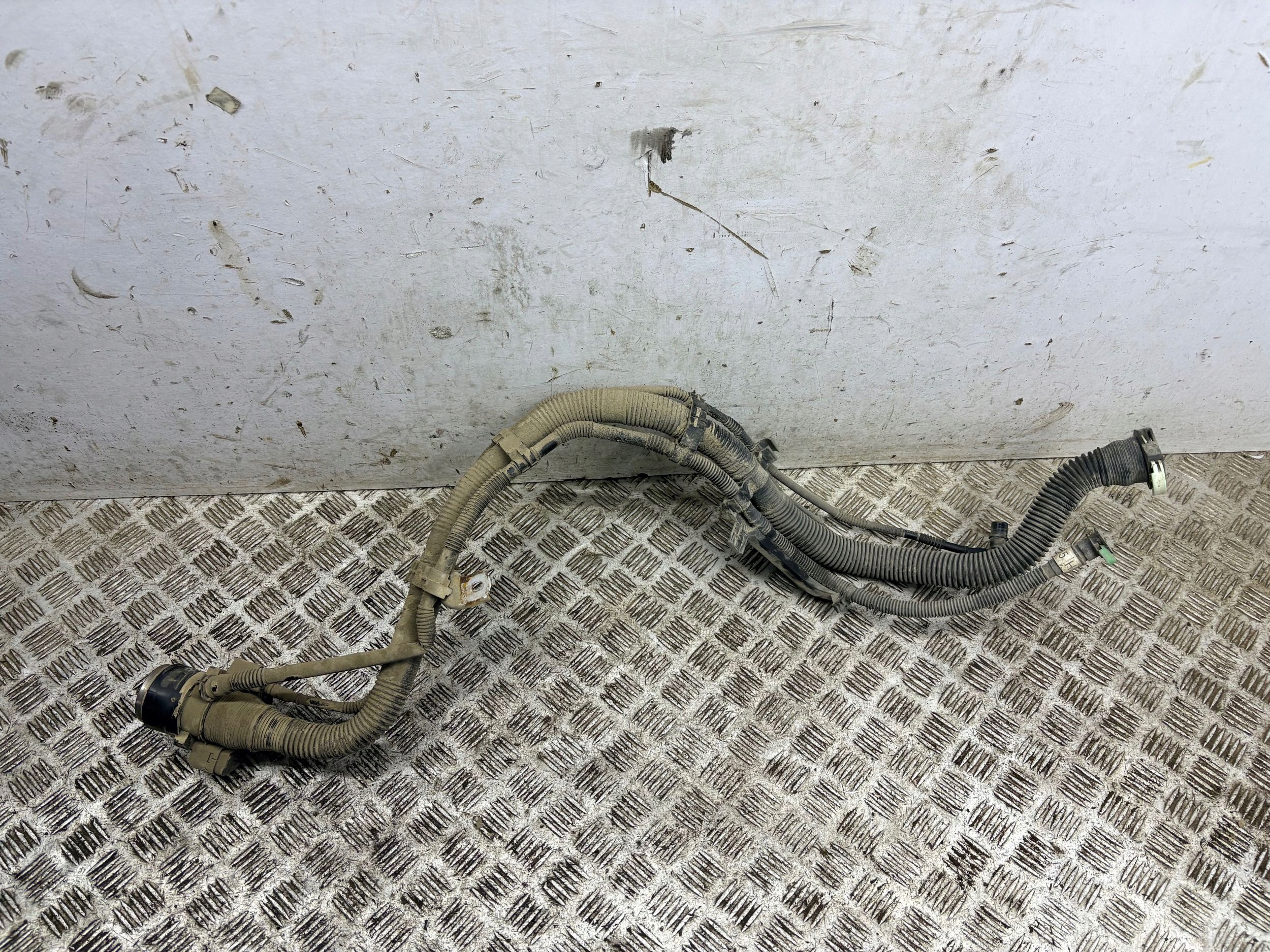 Toyota RAV 4 (XA50) 2020 Wlew paliwa