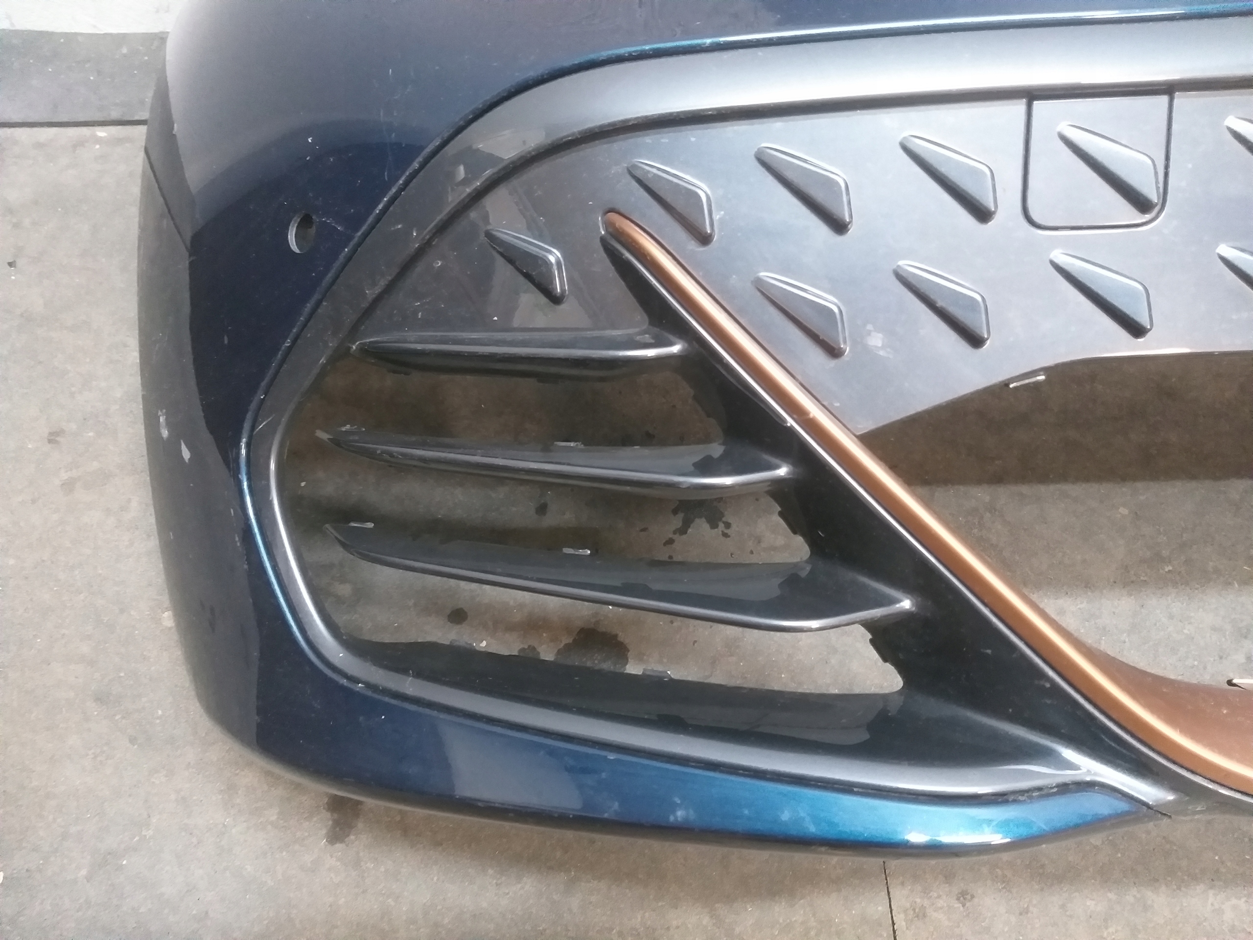 stoßstange vorne CUPRA BORN