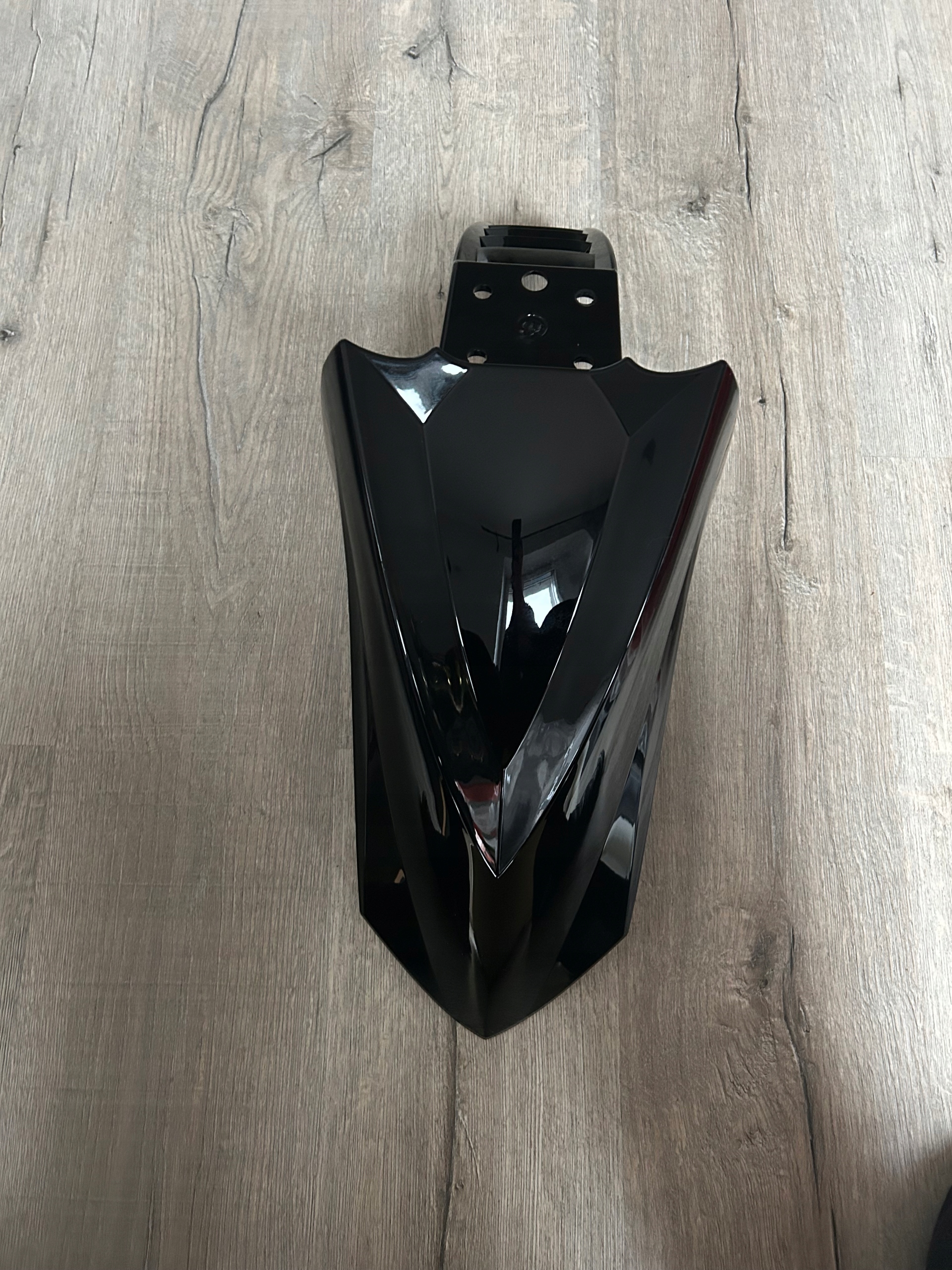 Ktm 950 supermoto 05-09 predný blatník Oem 3 Cubamoto
