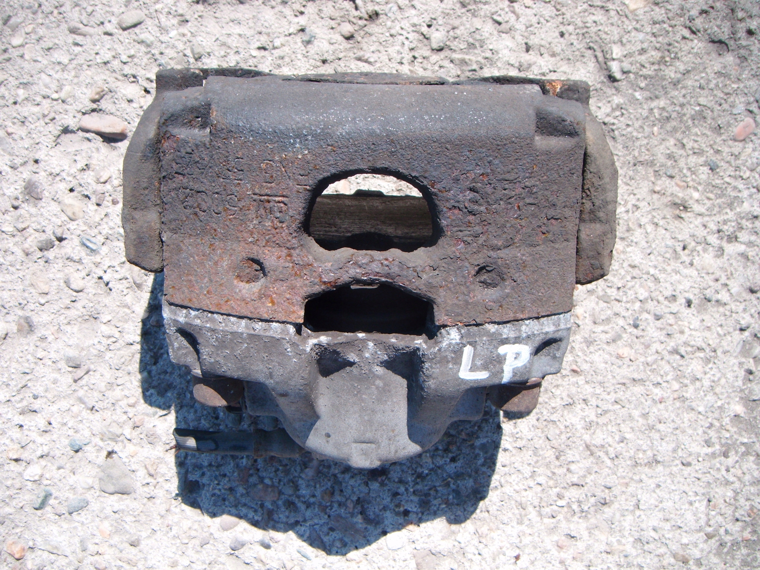 FIAT CROMA 05- ZACISK HAMULCOWY LEWY PRZÓD JARZMO