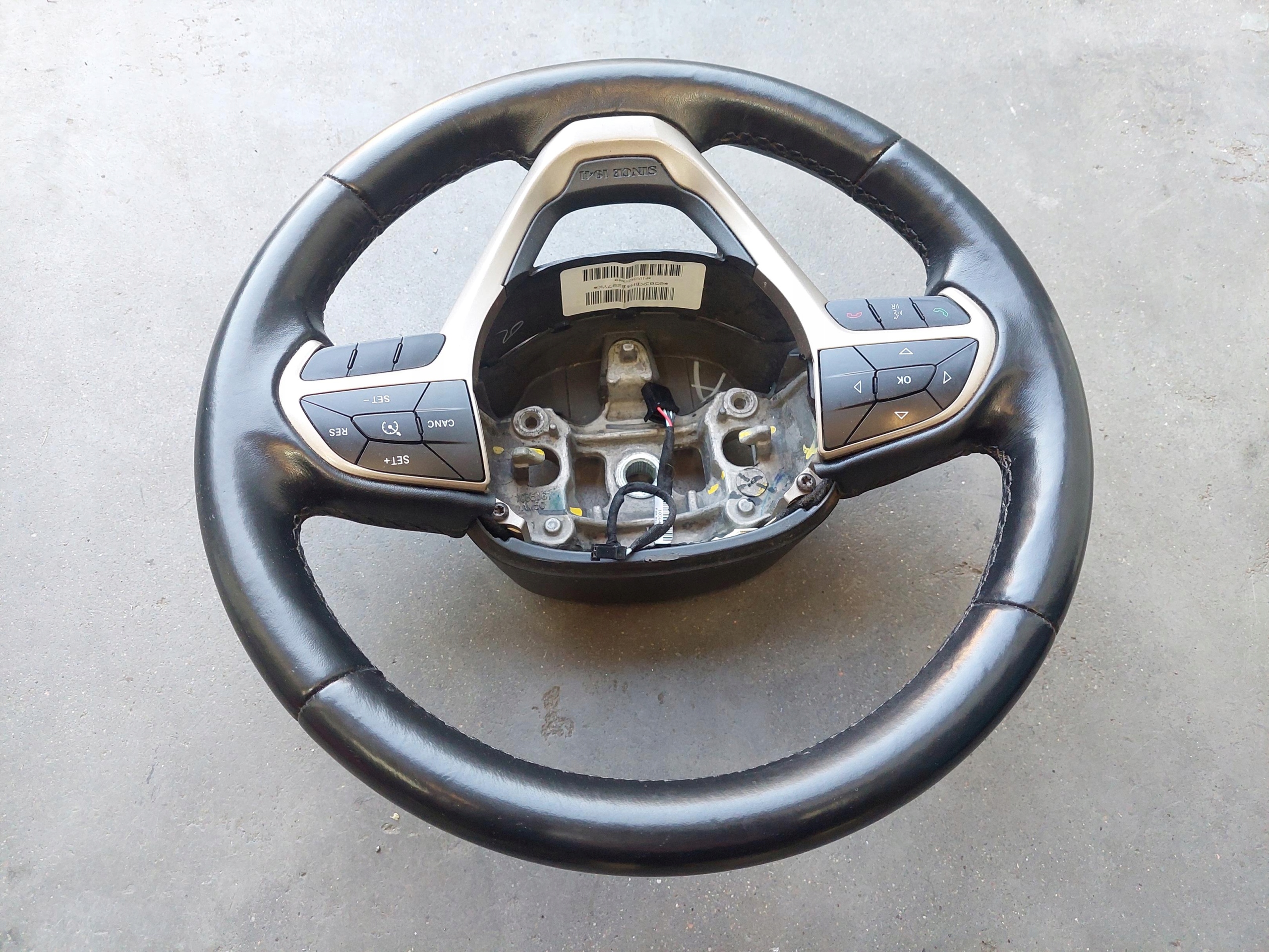 lenkrad MULTIFUNKCJA JEEP CHEROKEE KL