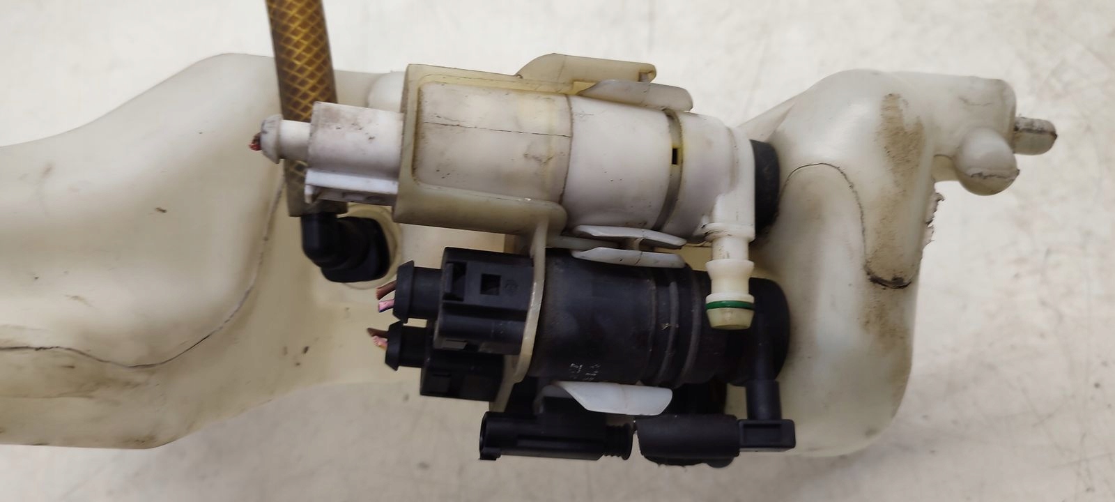 Behälter Spritzdüse Behälter Mercedes W211 3,0 CDI V6