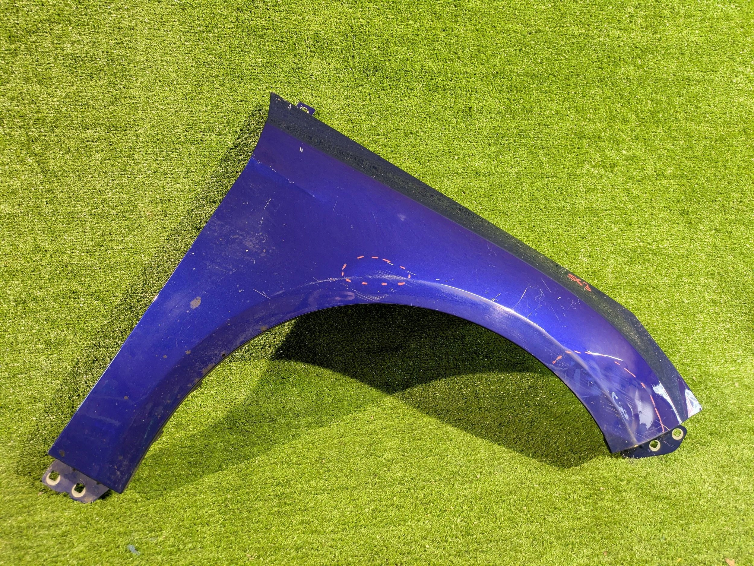 fender front right front FORD FOCUS MK3 11- NR.563