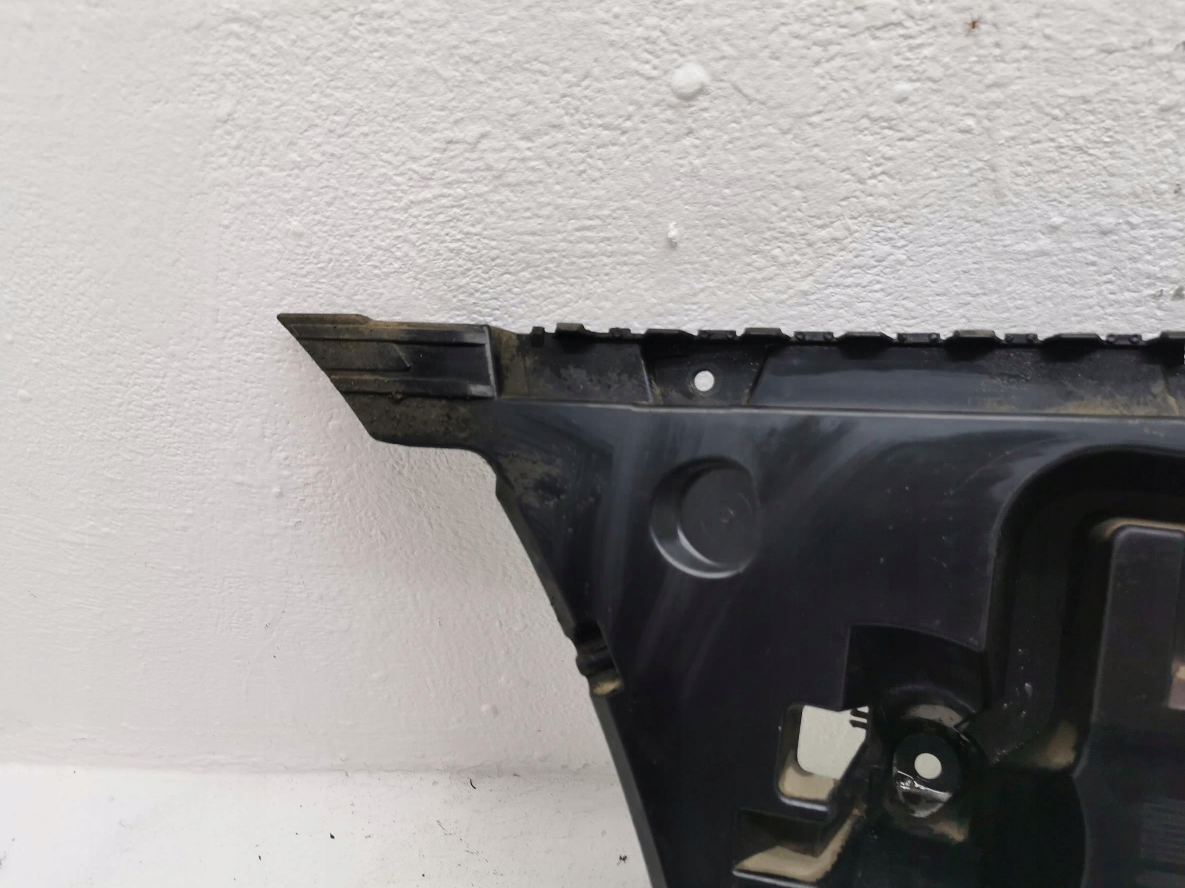 bumper bracket left rear part BMW SERIA 5 F10 7184767
