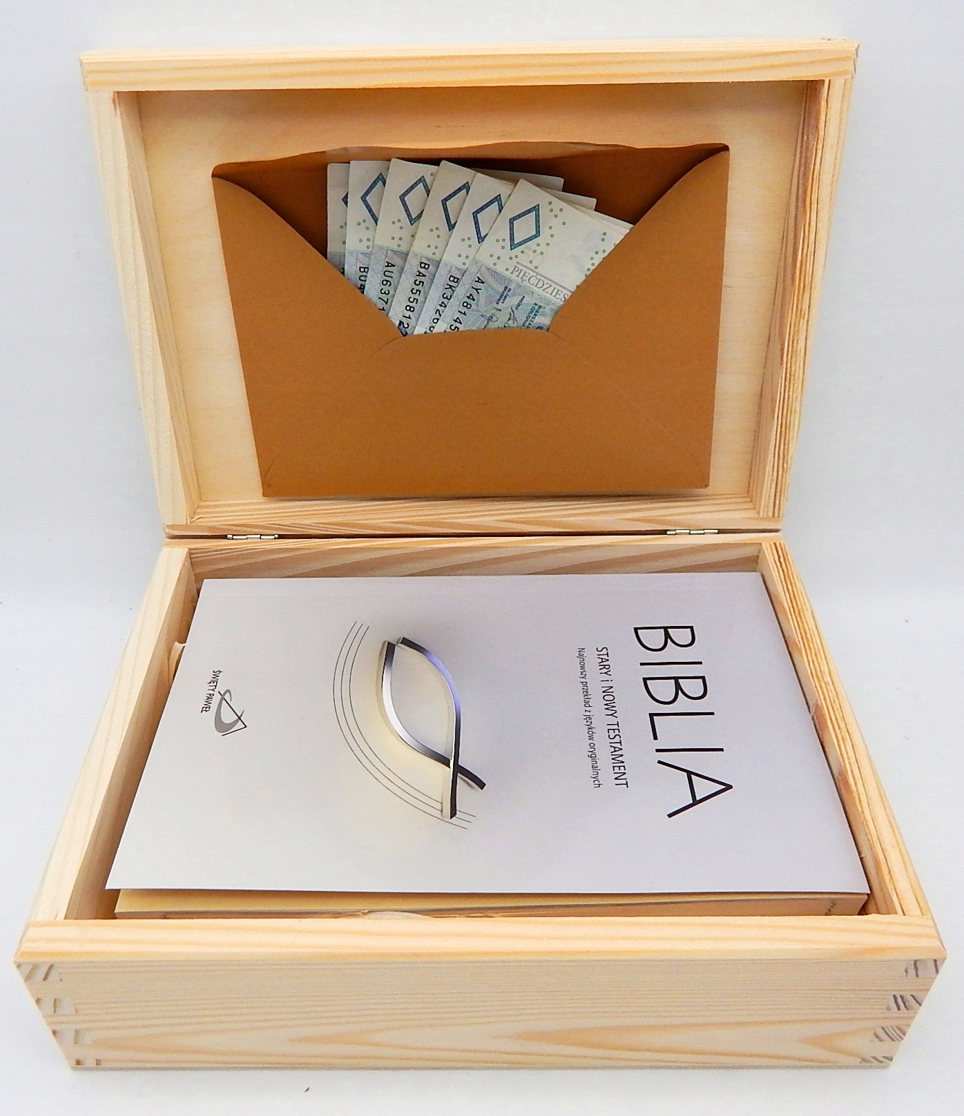 PREZENT NA ŚLUB WESELE PISMO ŚWIETE BIBLIA W ETUI Gatunek Katolicyzm