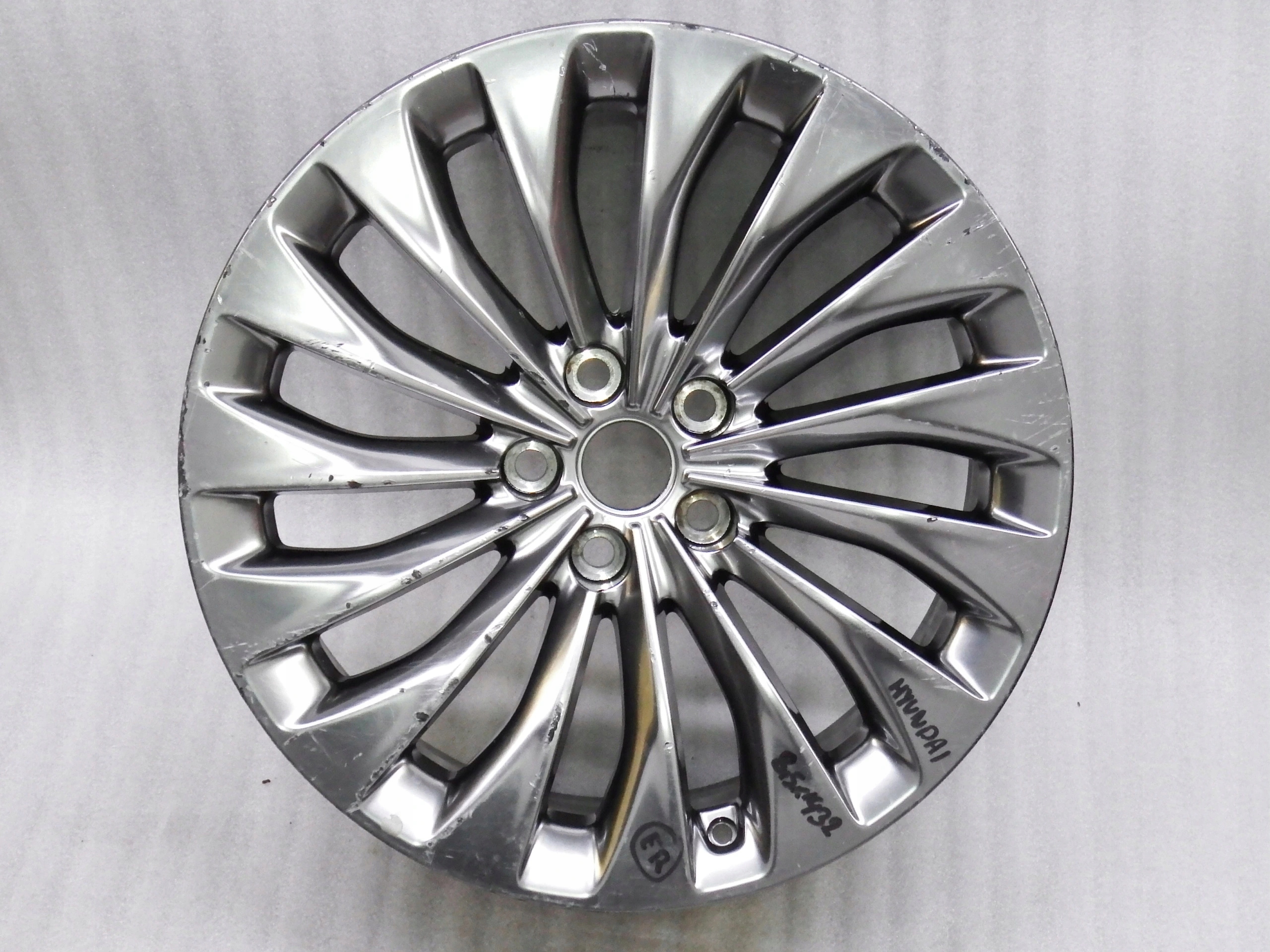 ДИСК HYUNDAI GENESIS 8,5x19 Et32 5x114,3 ОРИГИНАЛ