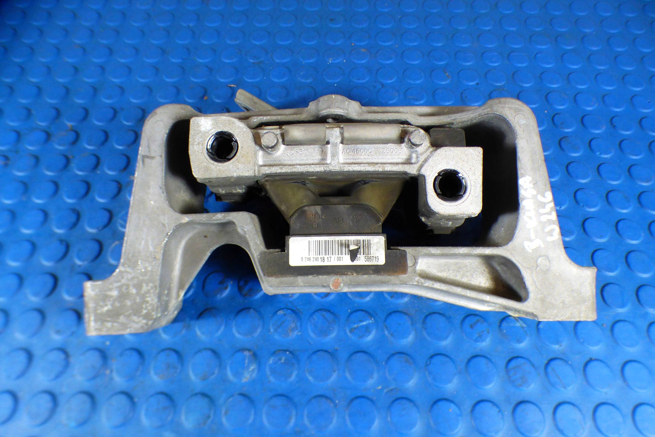 engine mount A2462401817 stBDB original Mercedes B-KLASA II W246 180CDI