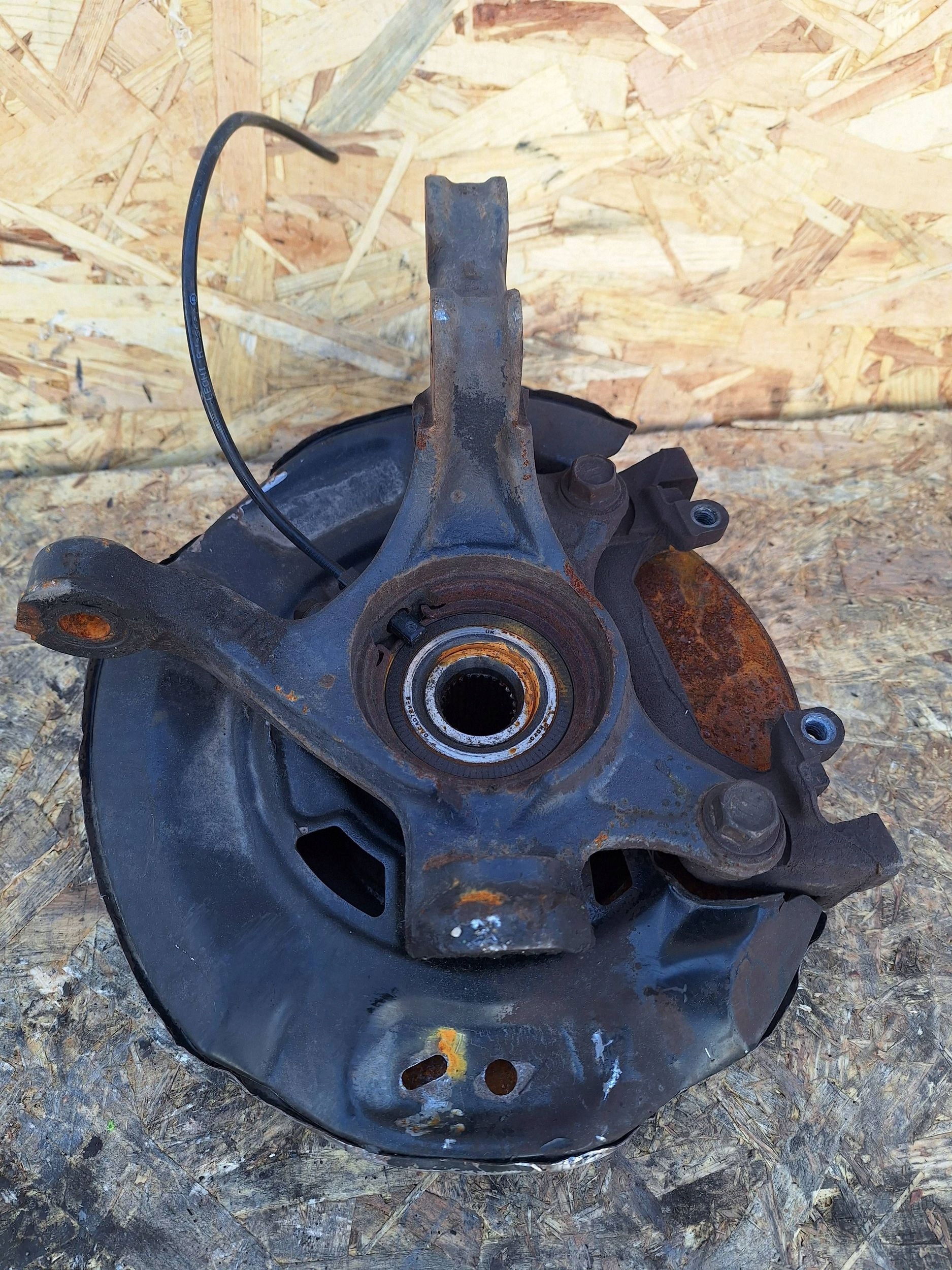 swing left front TOYOTA YARIS II 06-11