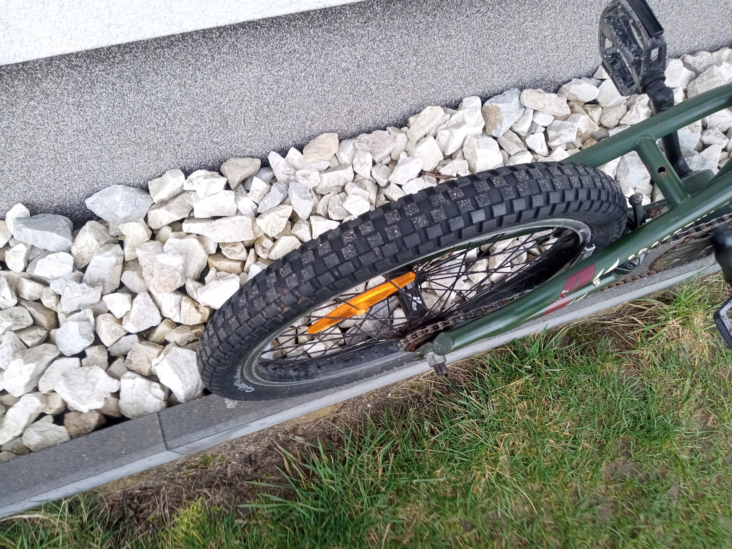 HOLENDERSKI ROWER BMX 20 KOŁA Rodzaj przerzutki brak