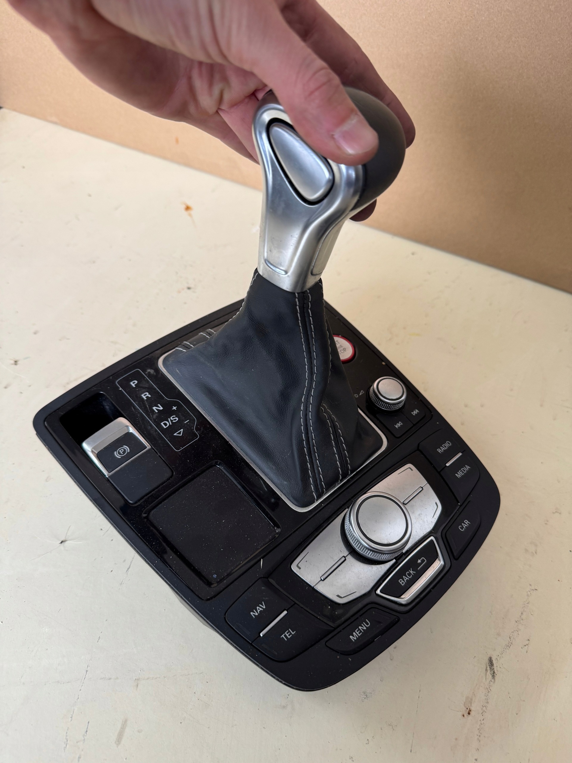 PANEL Schalt getriebe AUDI S6 RS6 C7 4G 4G0 4G1919612Q