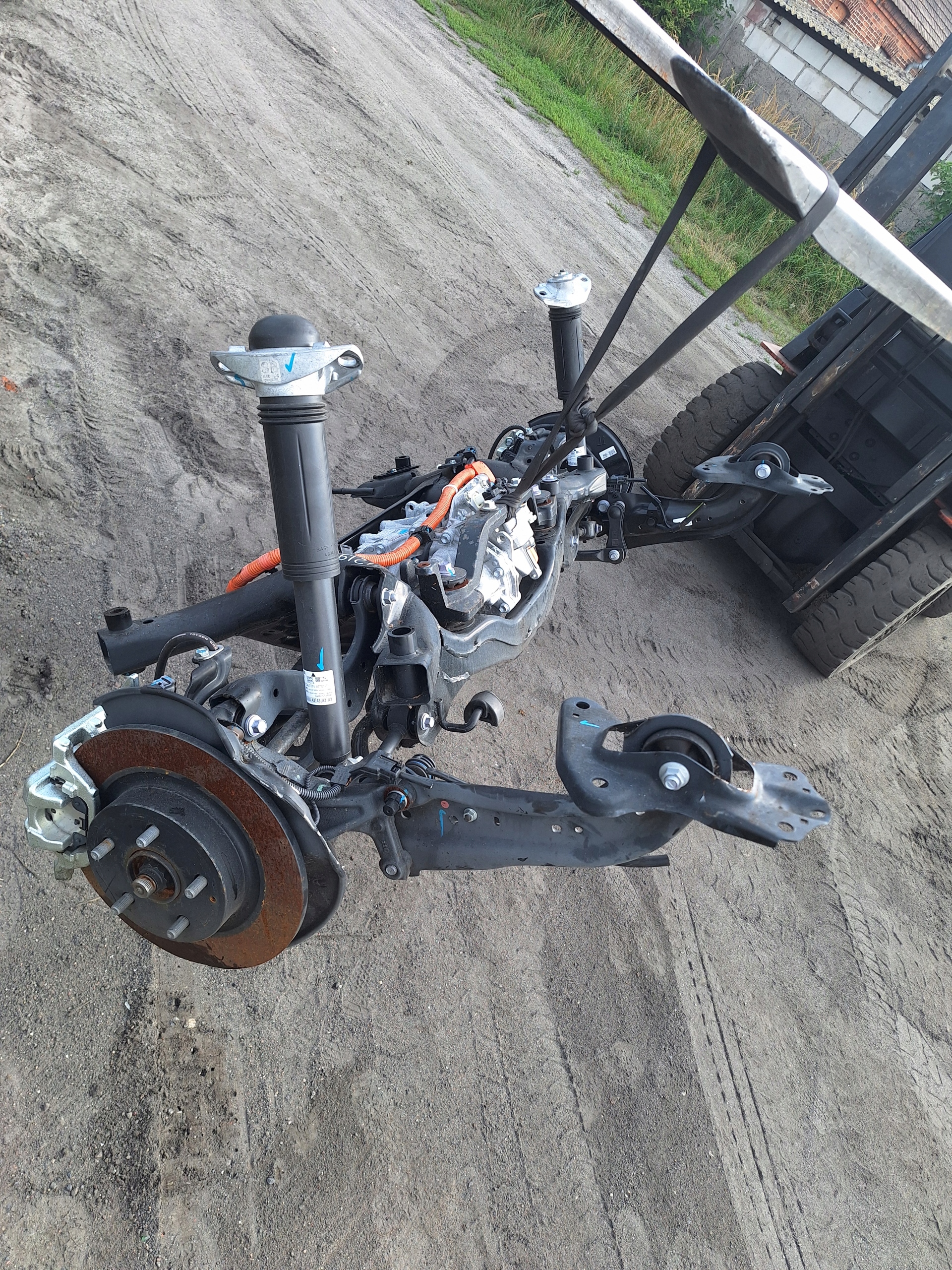 TOYOTA CH-R II 23-> rear axis sider HYBRID AWD