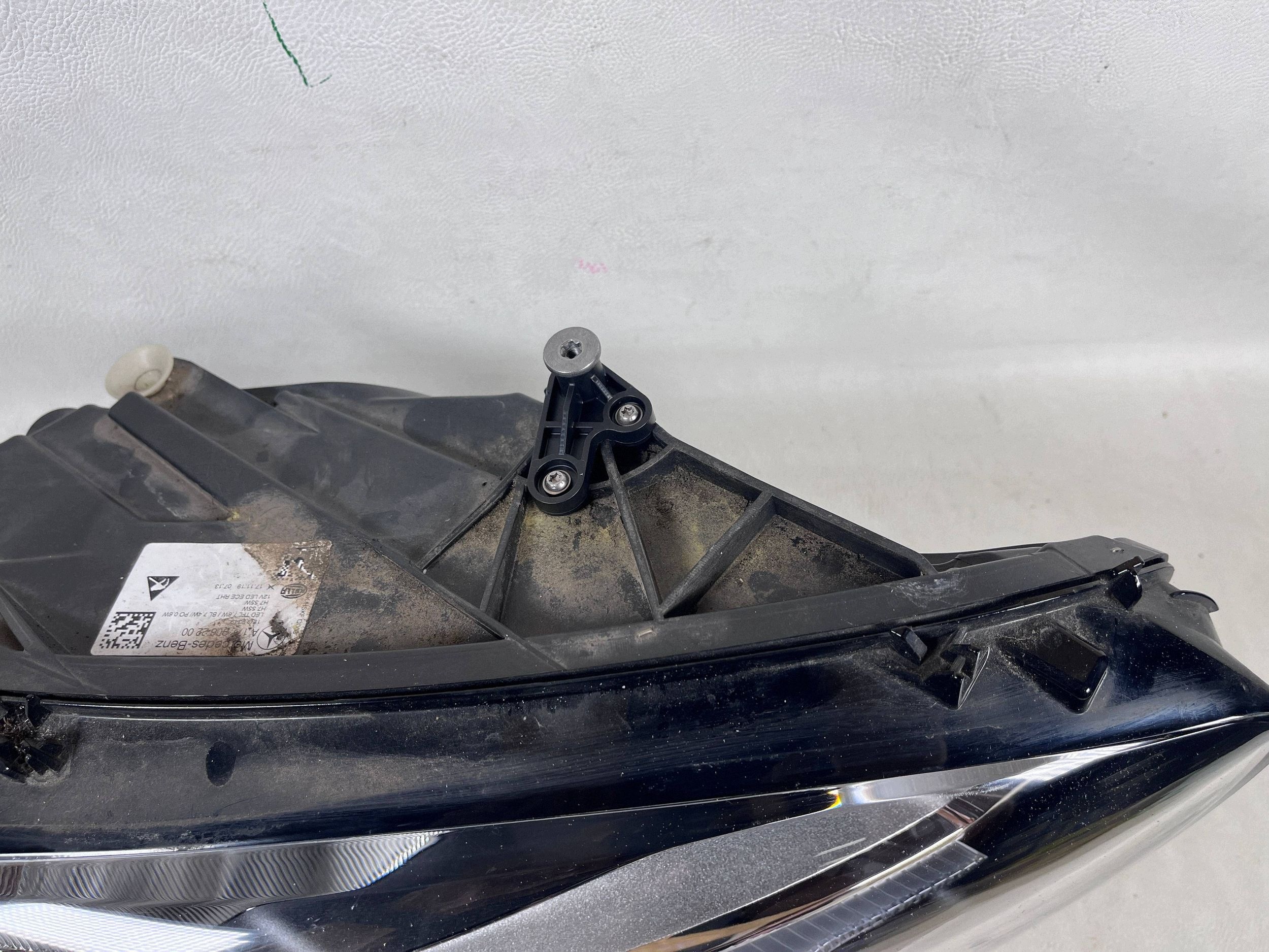 Mercedes A A177 18- light right front front