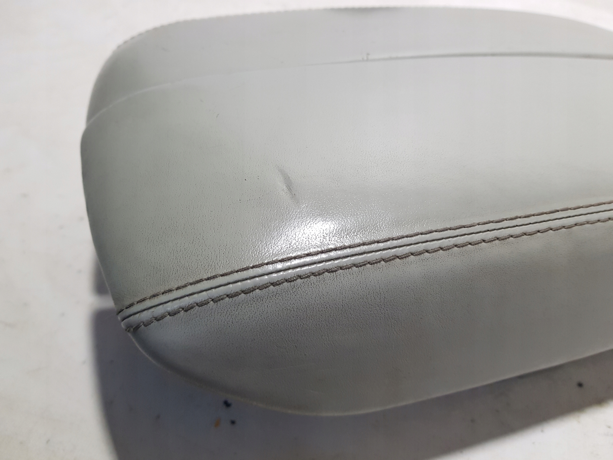 TUNEL central armrest AUDI A8 D4