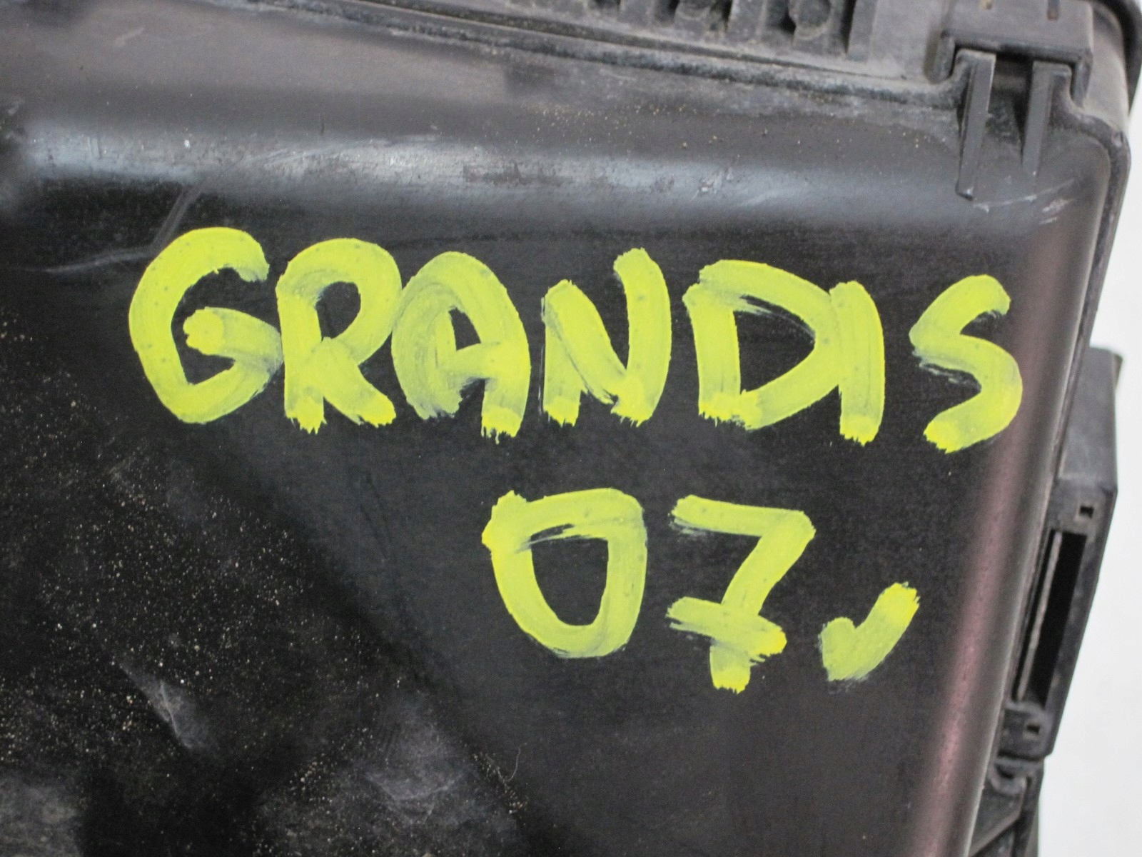 boîte à fusibles MITSUBISHI GRANDIS 07R 50404-0125
