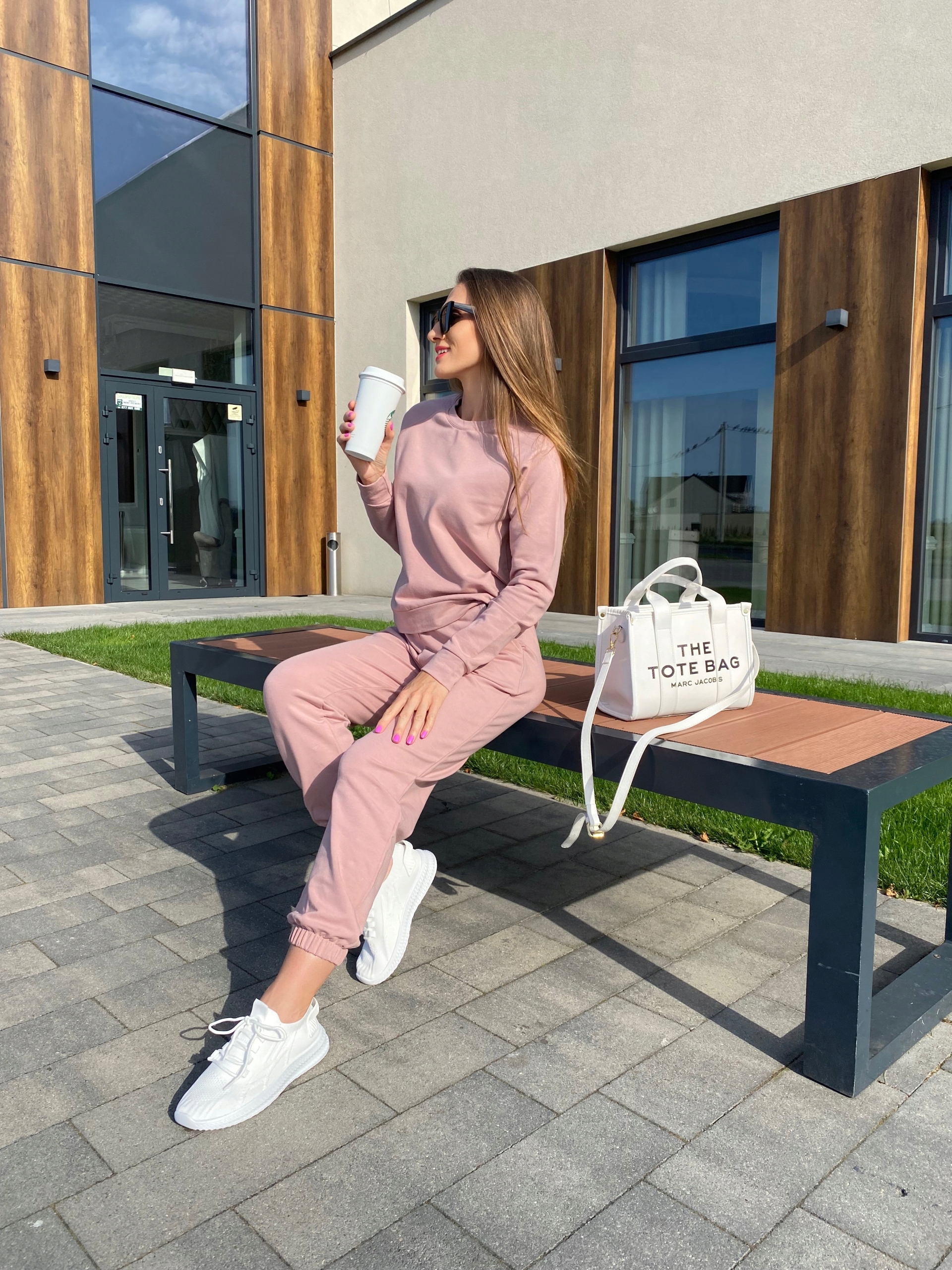 Modny kobiecy słodki komplet/dres pudrowy L Model 59199