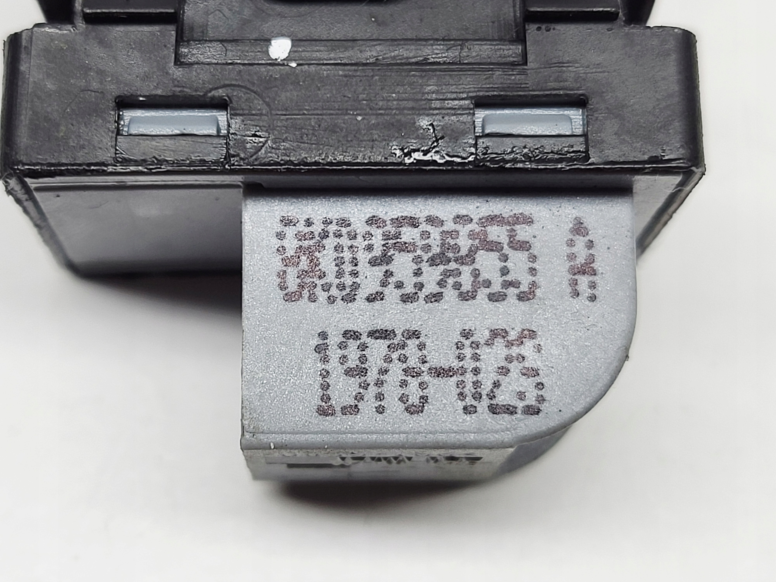 switch button of control windows right front AUDI A4 B8 8K0959855A