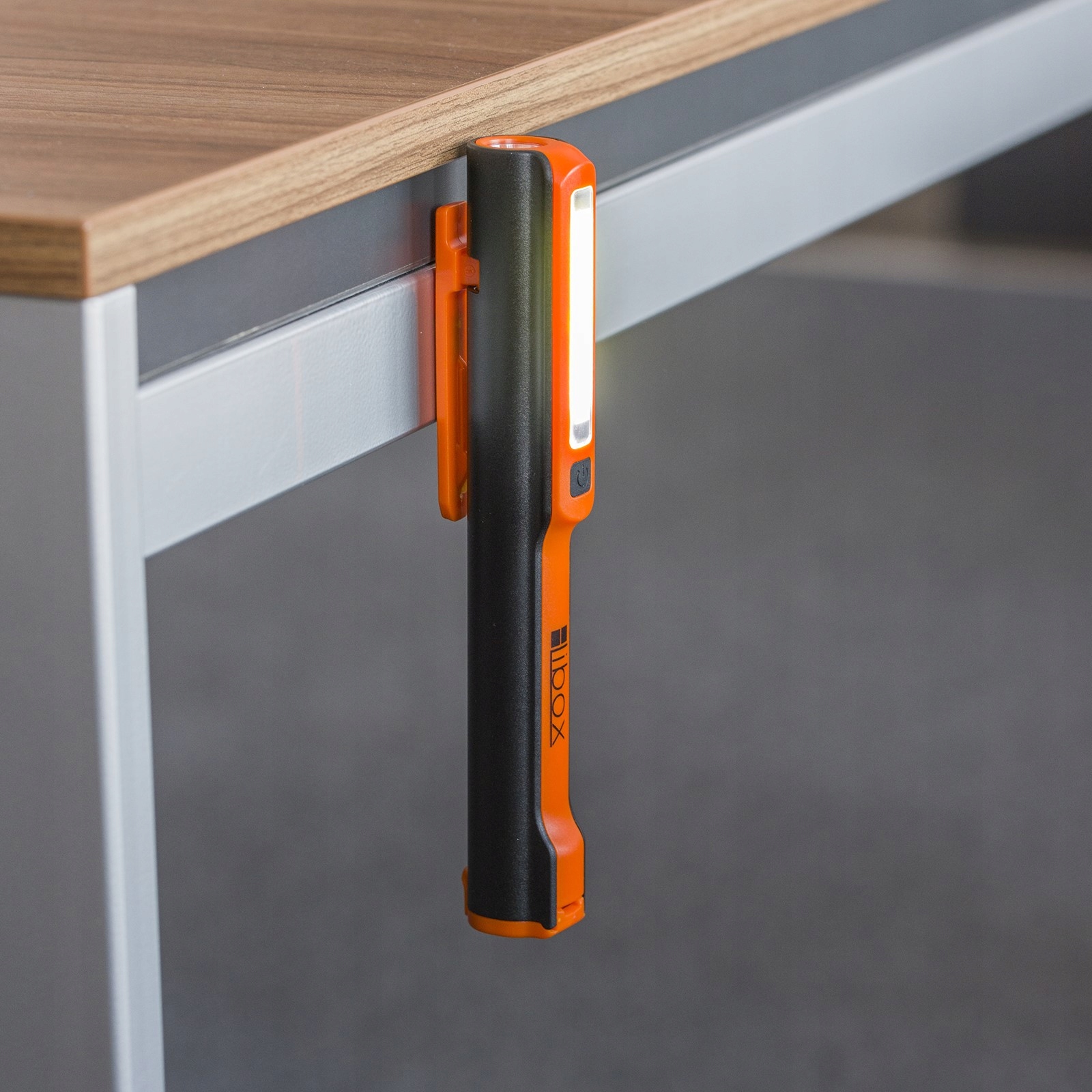 LAMPKA WARSZTATOWA LAMPA LATARKA GARAŻOWA MAGNES Marka Libox