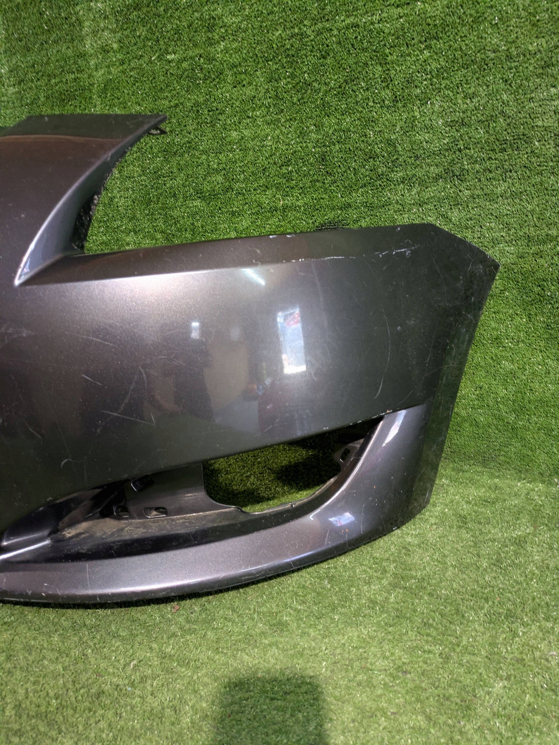 front bumper front TOYOTA AURIS and 06- NR.Z9096