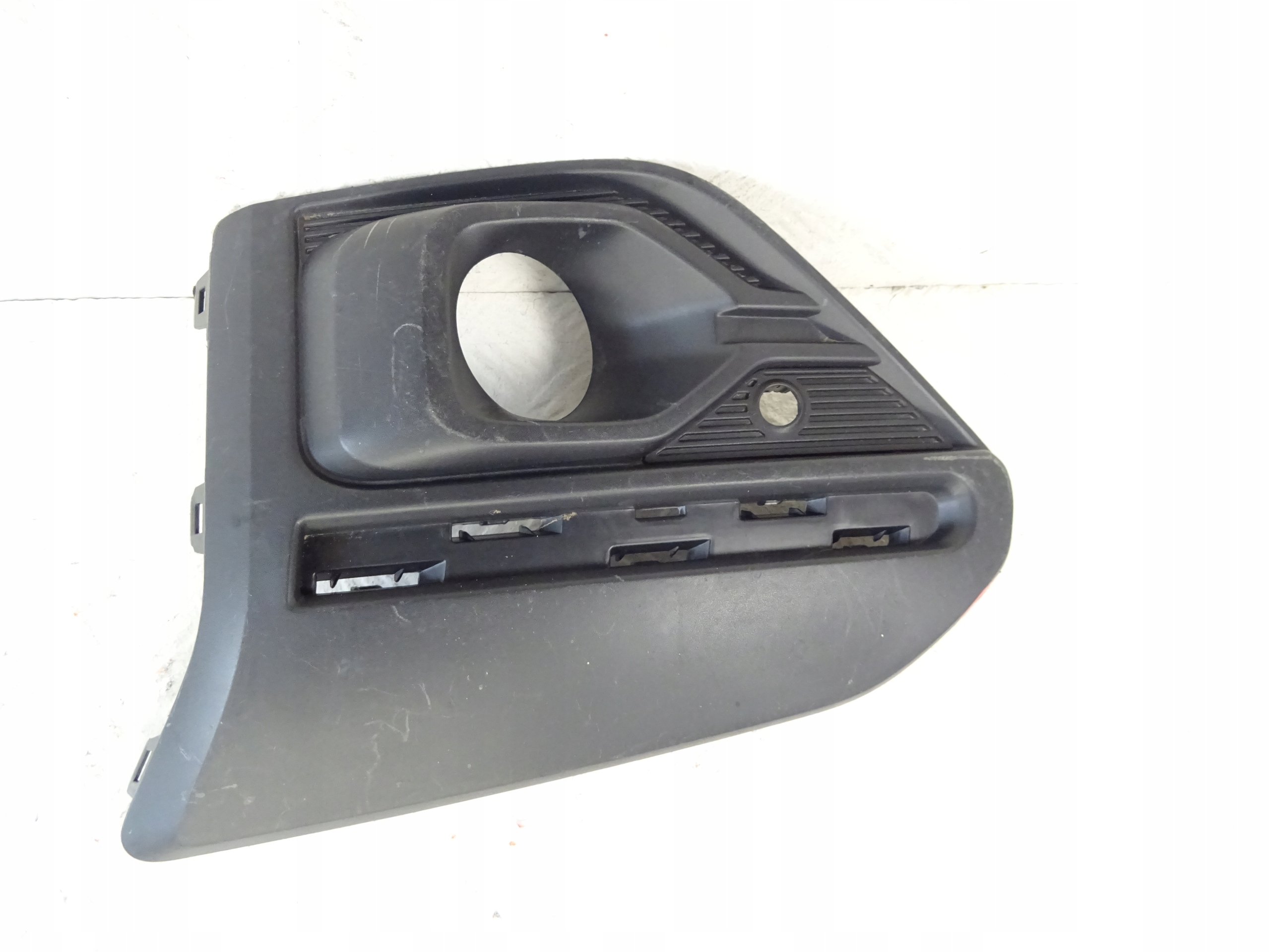 grid of a bumper front front left DACIA SANDERO III STEPWAY