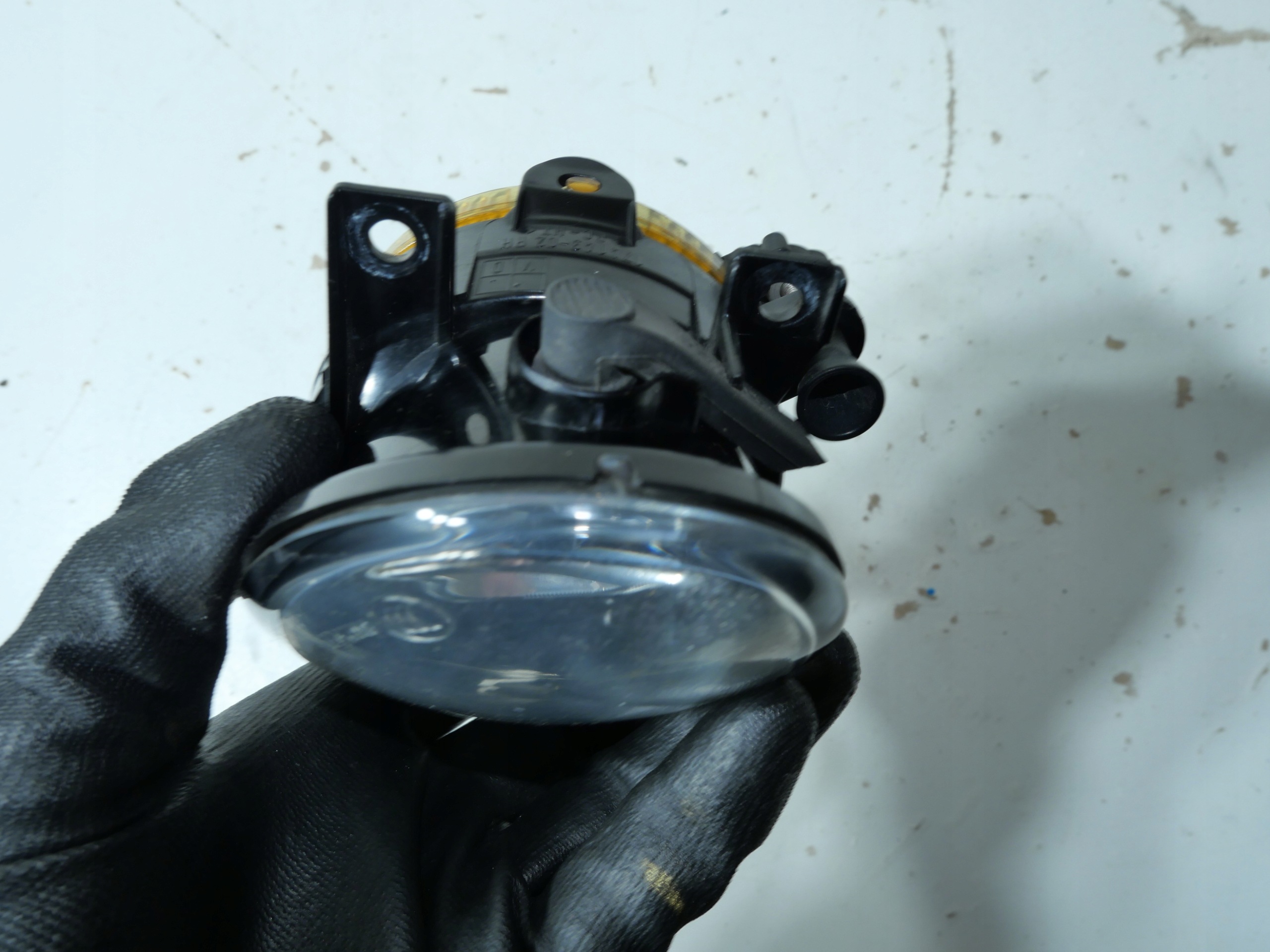 VW T5 LIFT fog light of a bumper right front 7E0941700A