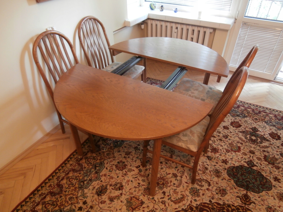 Stół 6 osobowy rozkładany z 4 krzesłami dębowy Kształt blatu owalny