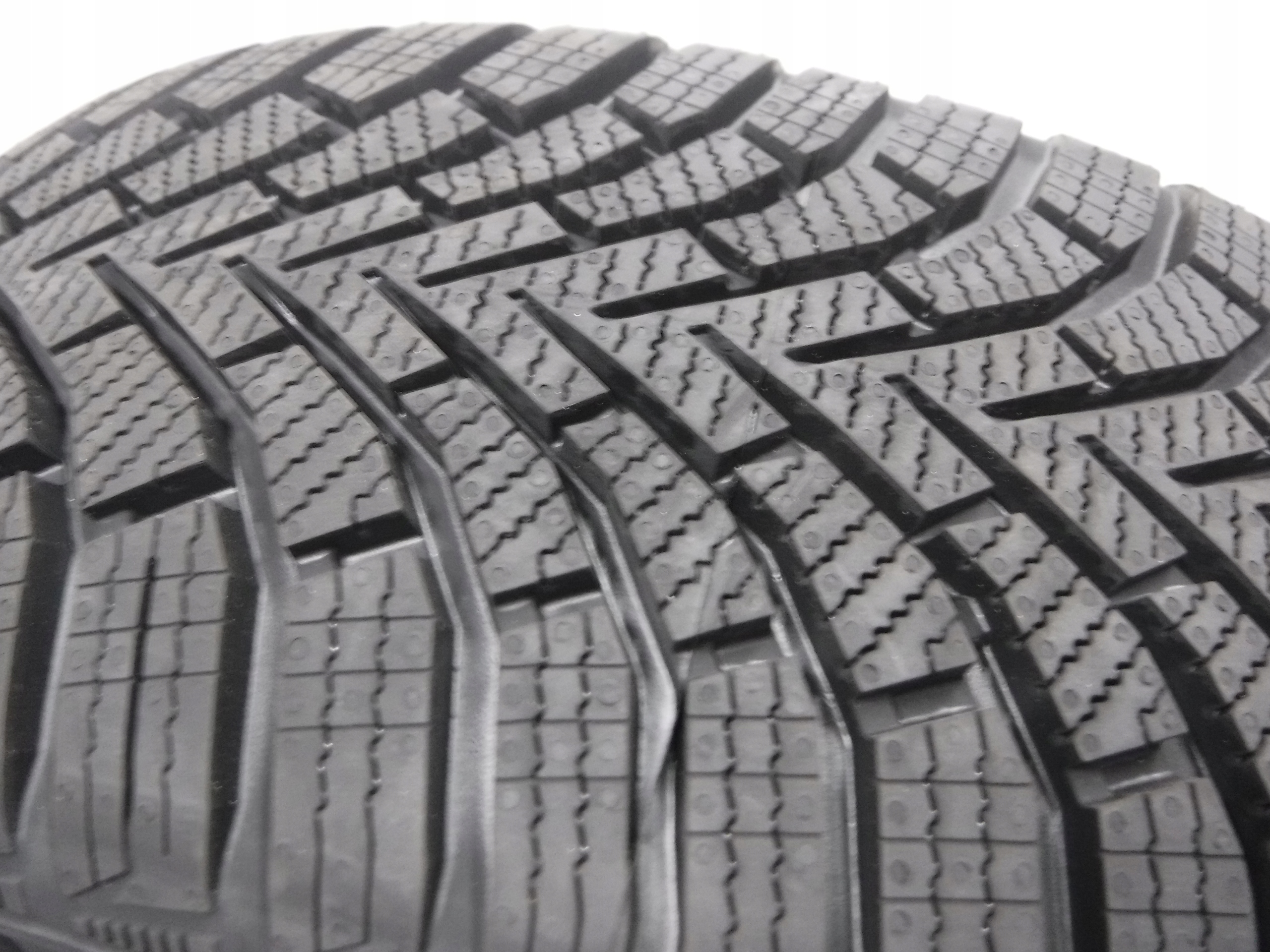 OPONY ZIMOWE 155/80/13 SAILUN ICE BLAZER ALPINE + Model Ice Blazer Alpine+