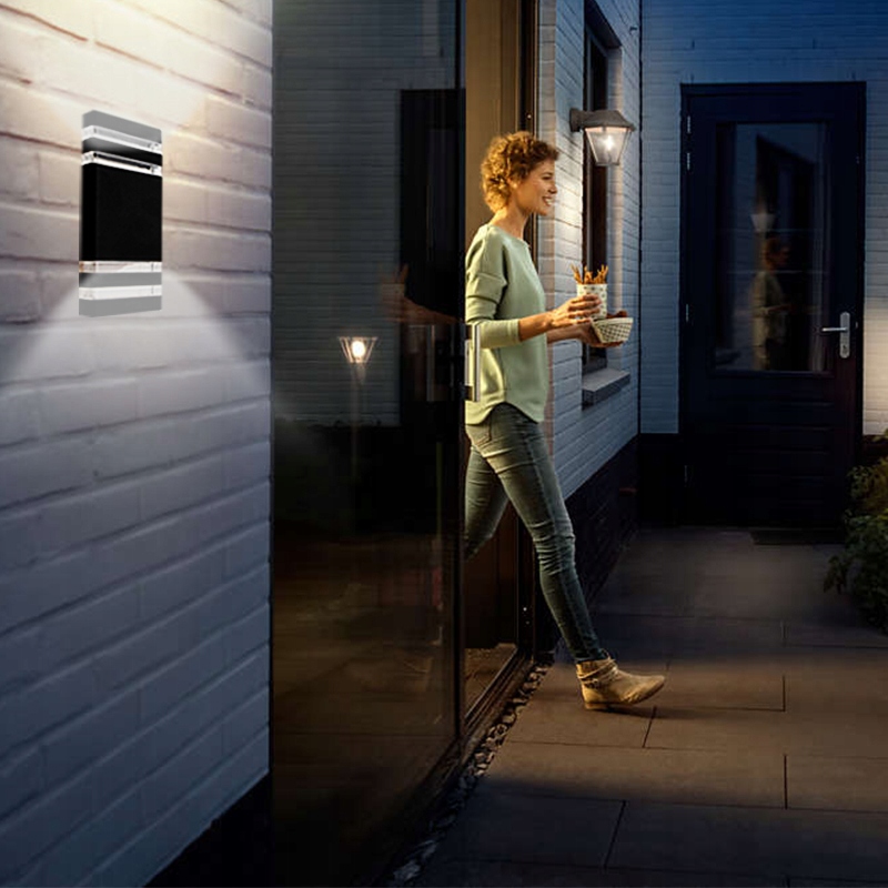 NOWOCZESNA LAMPA ZEWNĘTRZNA KINKIET NATYNKOWY LED Długość/wysokość 30 cm