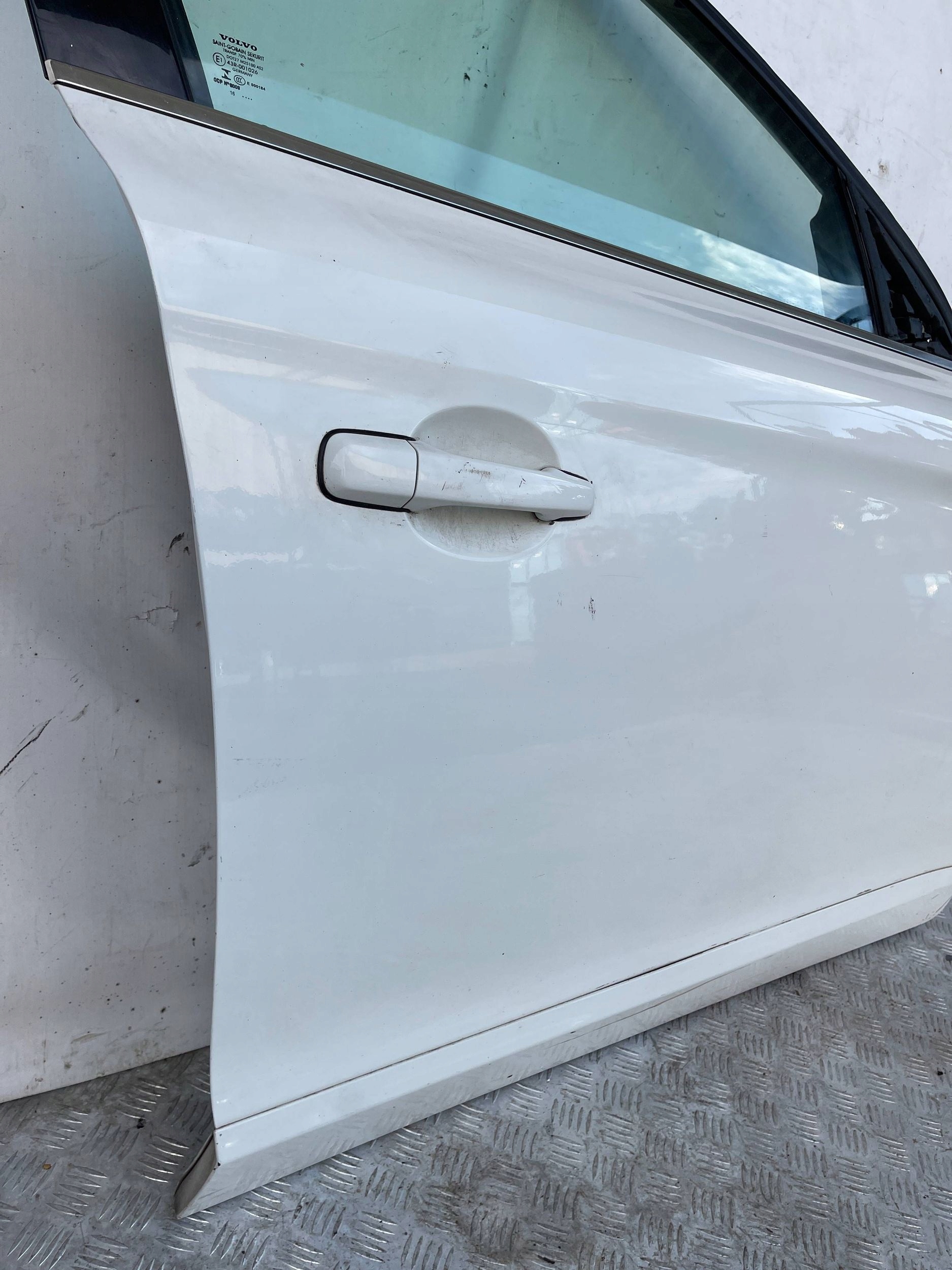door front front right Volvo XC60 XC-60 1 and 08-17