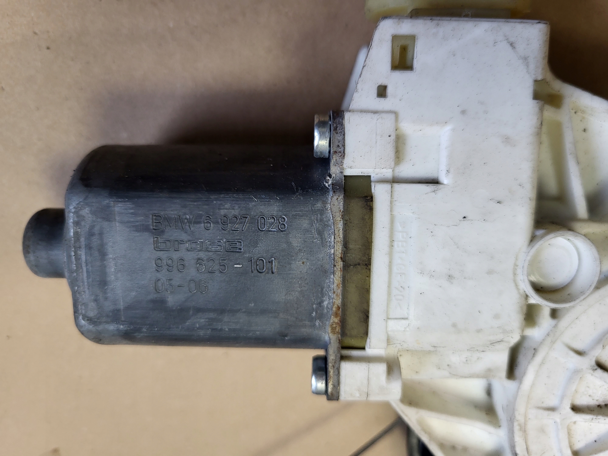 window regulator mechanism mini motor right front BMW 1 E87 6927028 OE EU