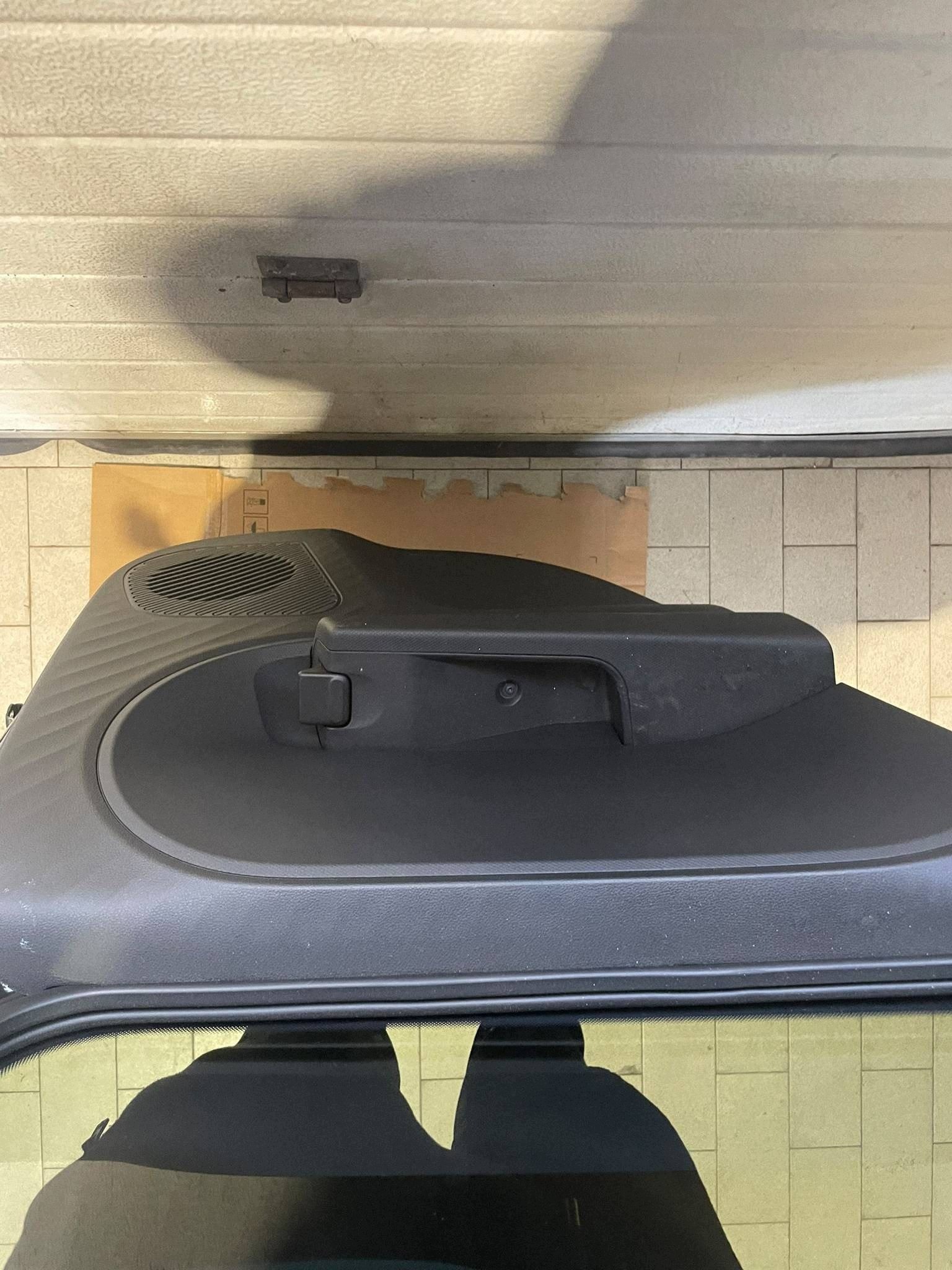 ajtó hátsó hátsó oldal bal Renault Twingo e-tech TEGNE fekete