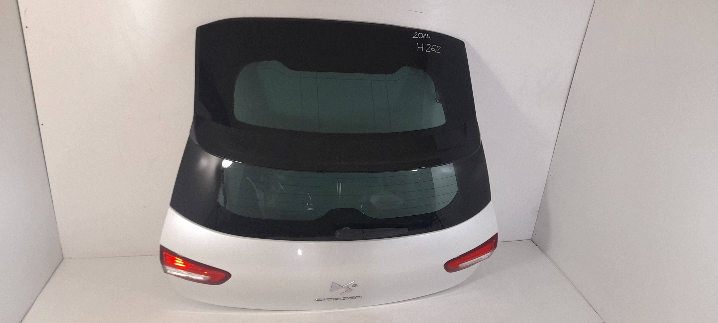Citroen DS5 2014r trunk door boot (H262)