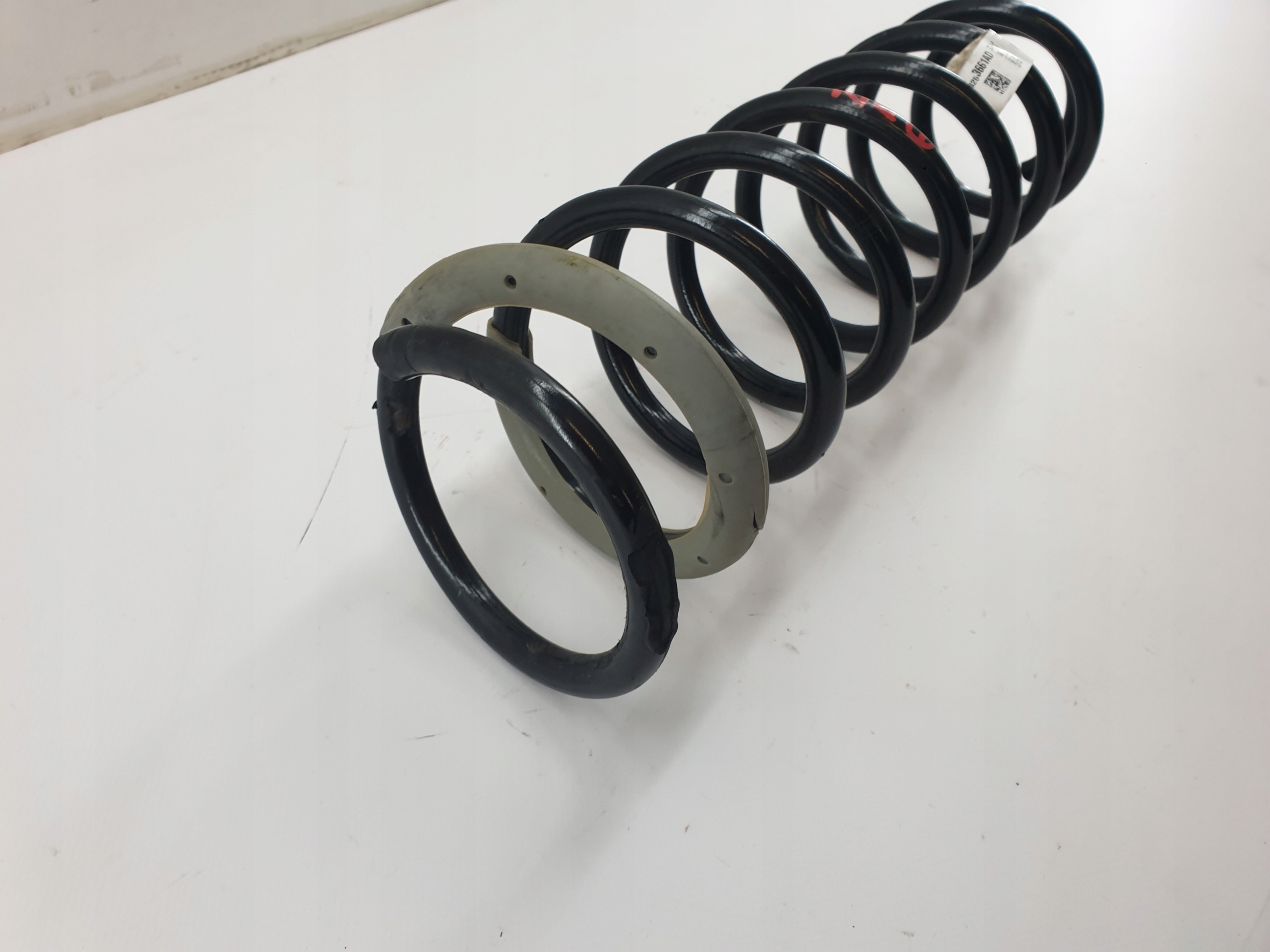 spring front left right JEEP WRANGLER JL 2.0 T 4XE HYBRYDA 68253661AD