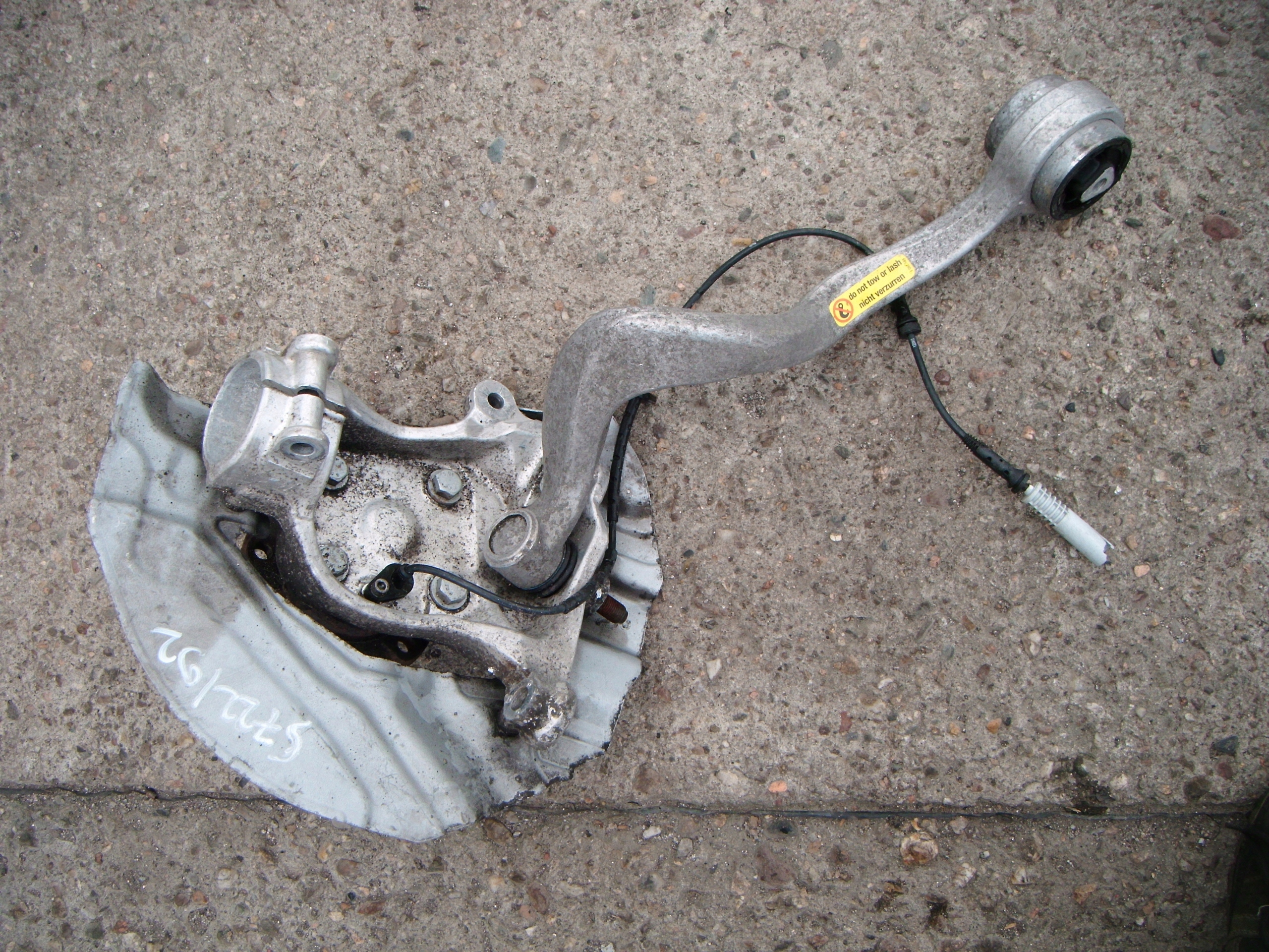 BMW E65 E66 ZWROTNICA PIASTA PRAWY PRZÓD 6753462