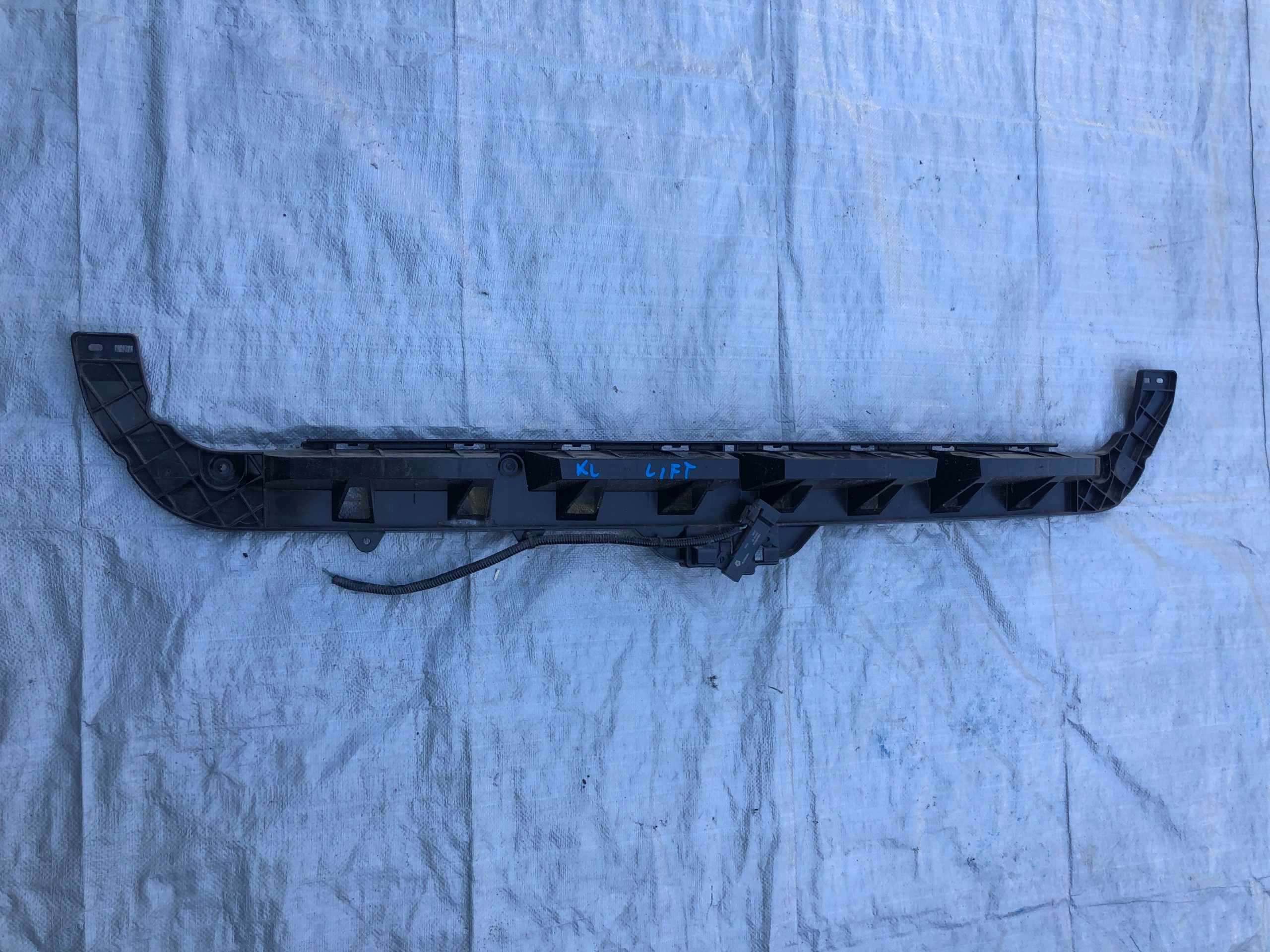 JEEP CHEROKEE KL LIFT СПОВЗАННЯ ЗАДНЬОГО БАМПЕРА 19R