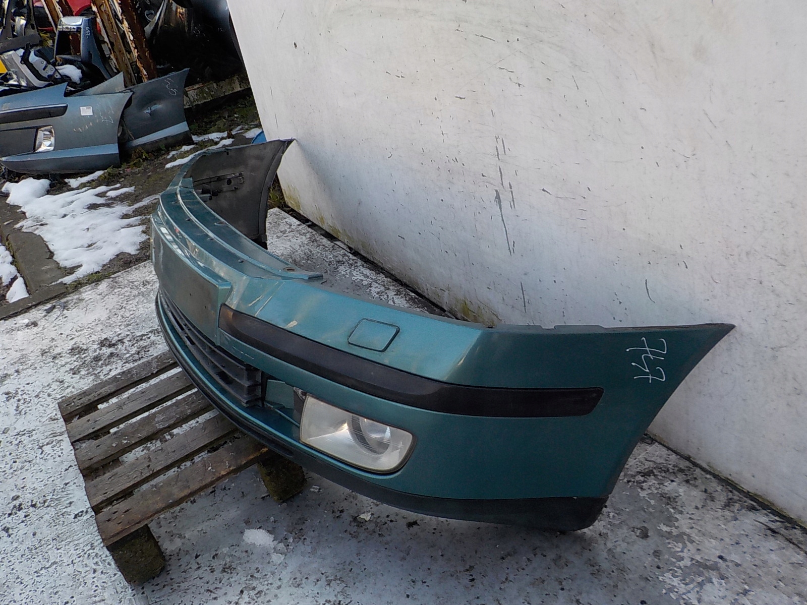 747 SKODA OCTAVIA II 2 bumper front front