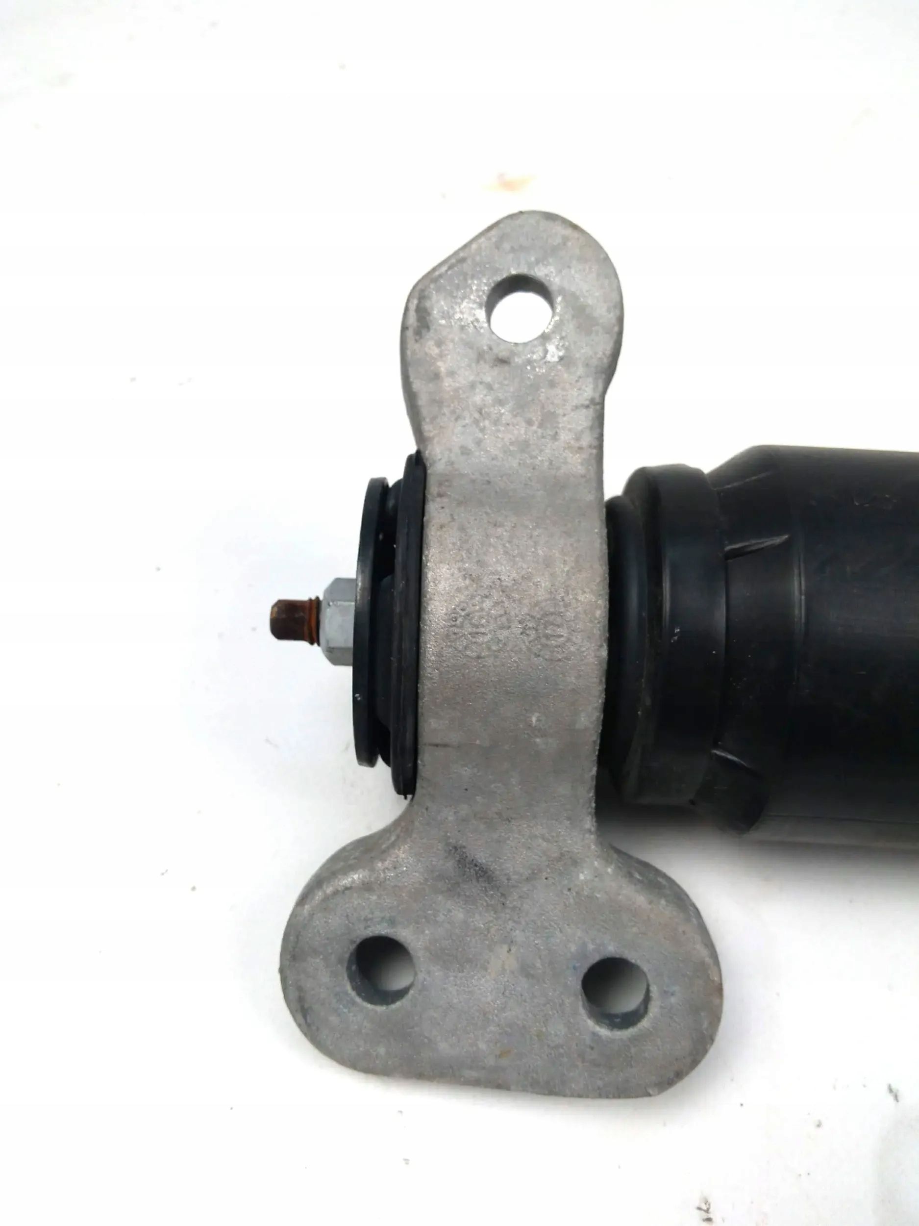 Chevrolet Camaro 2016 rear part side left shock absorbers