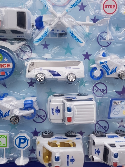 Zestaw małego policjanta auto radiowóz motor C5832 Kod producenta 5902510218324