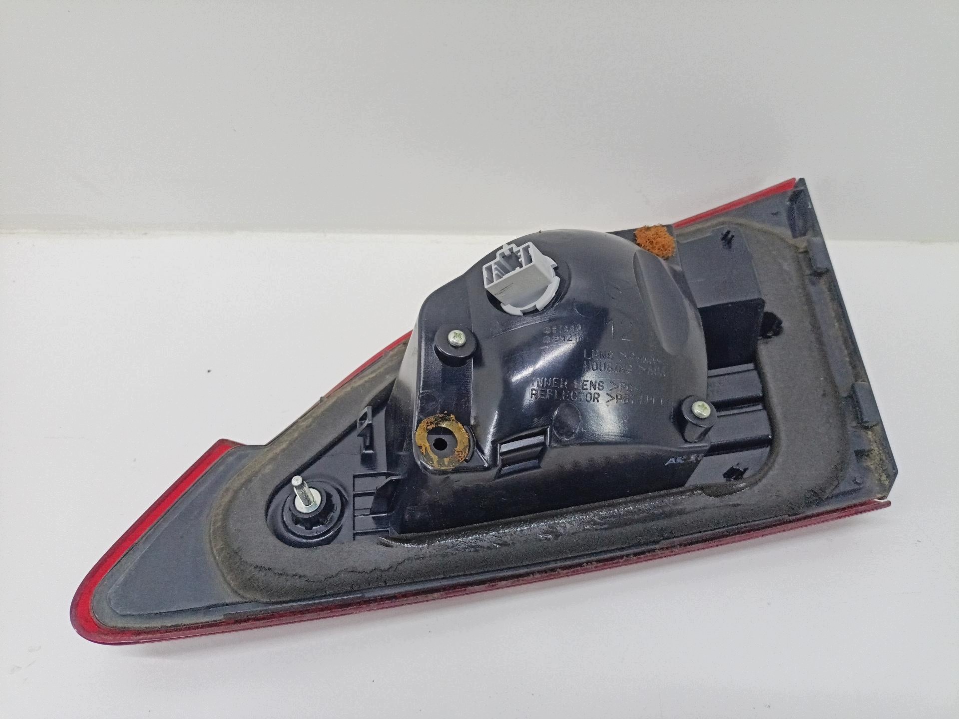 light rear to the bonnet left side Mazda 5 2 CW 2012 STANLEYP9378L